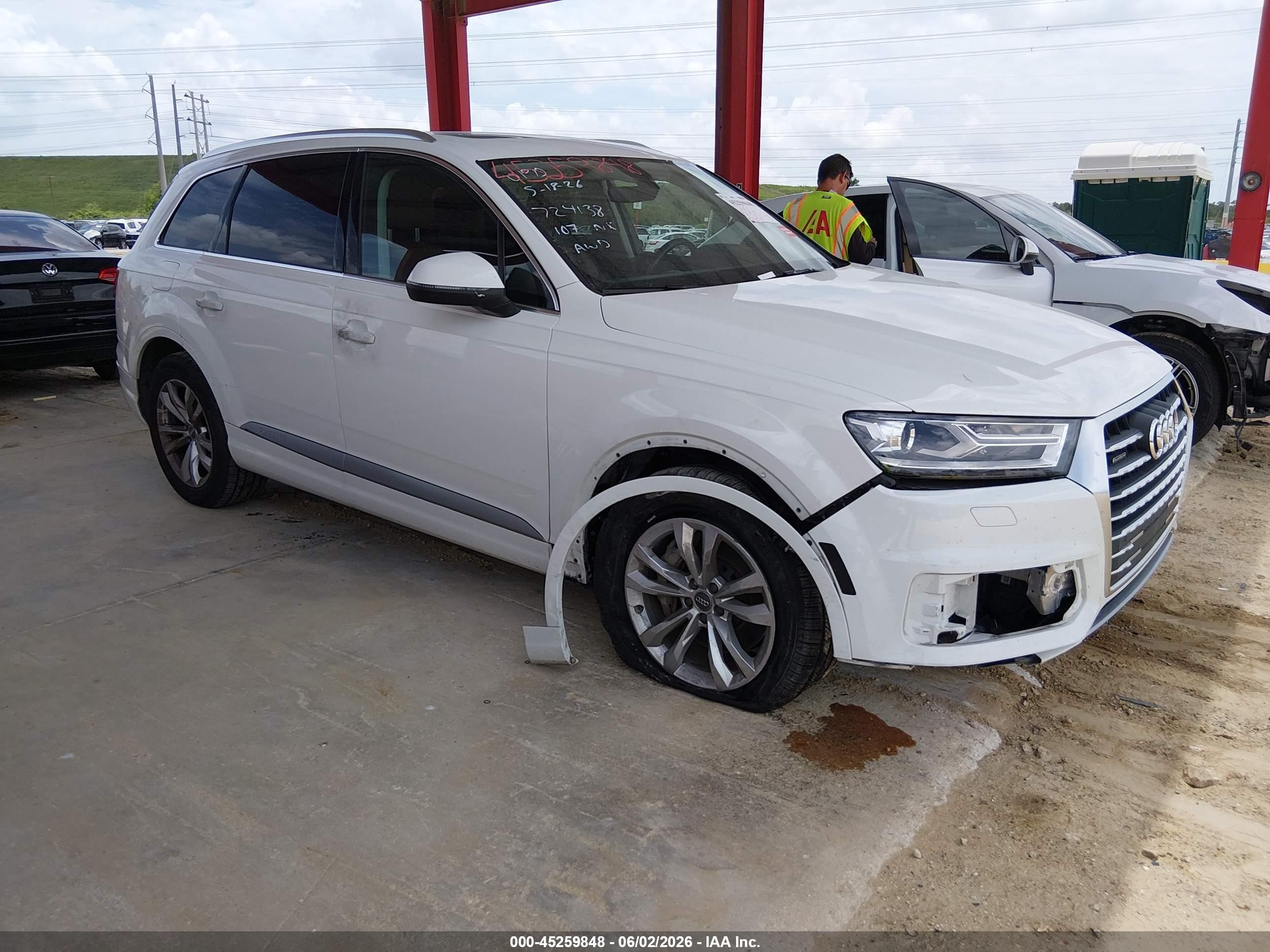 2018 Audi Q7 3.0t Premium White vin: WA1AAAF75JD005467