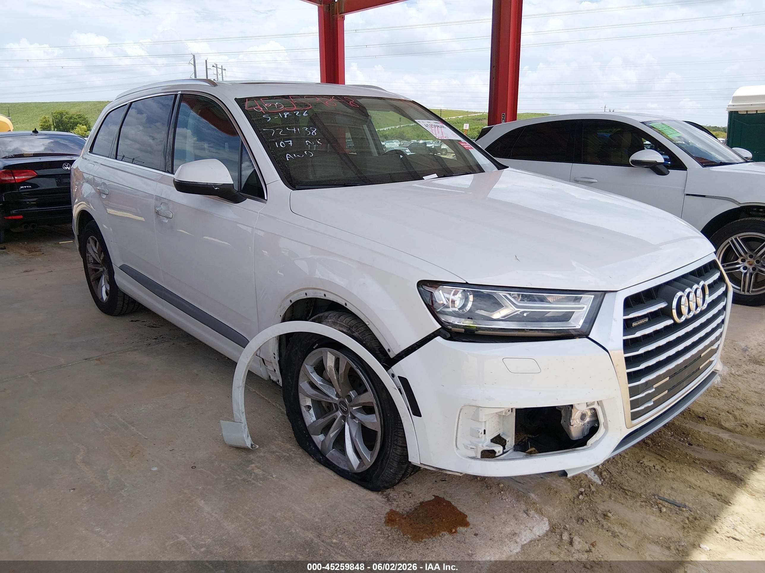 2018 Audi Q7 3.0t Premium White vin: WA1AAAF75JD005467