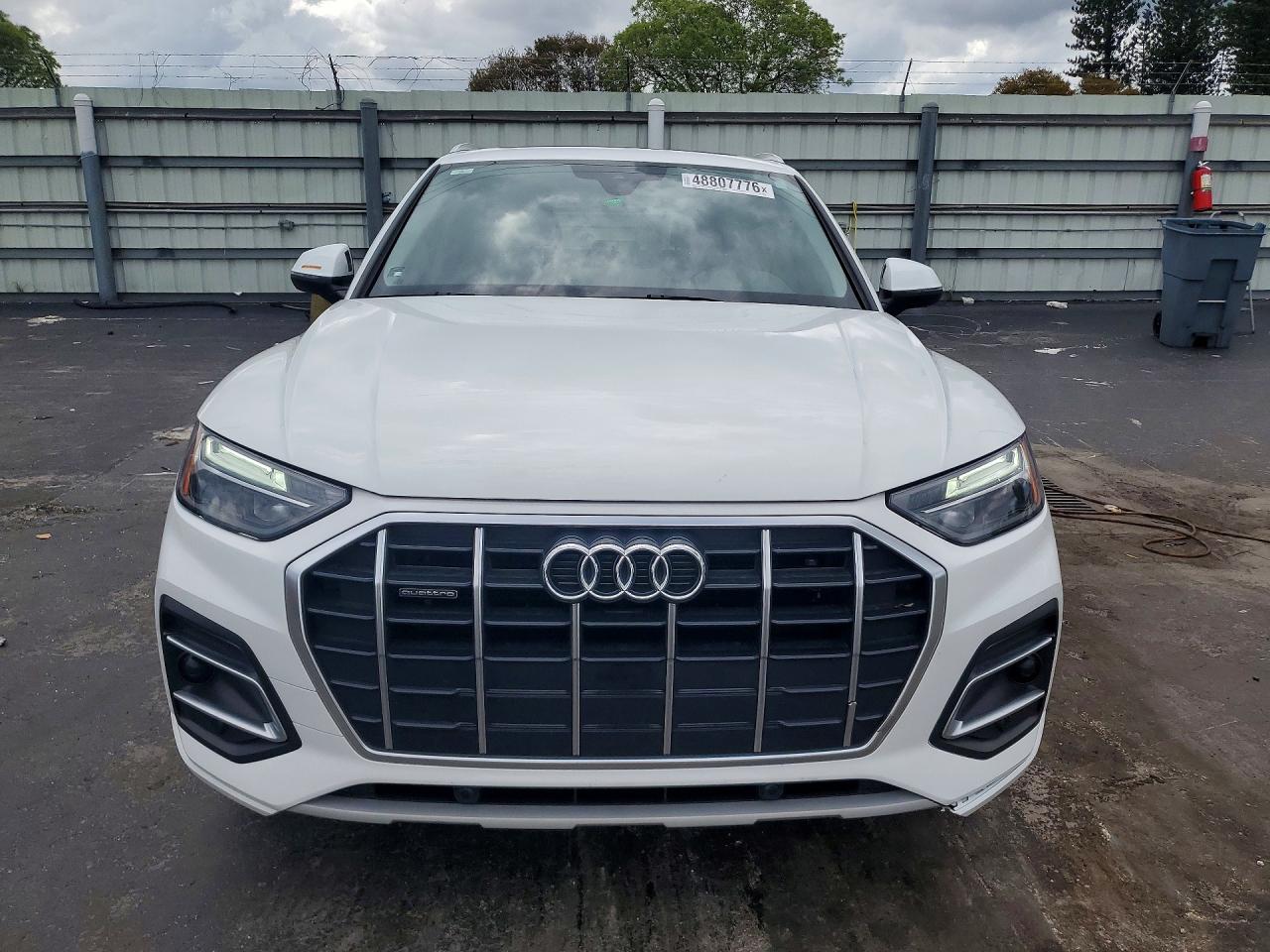 2021 Audi Q5 Premium White vin: WA1AAAFY0M2099749