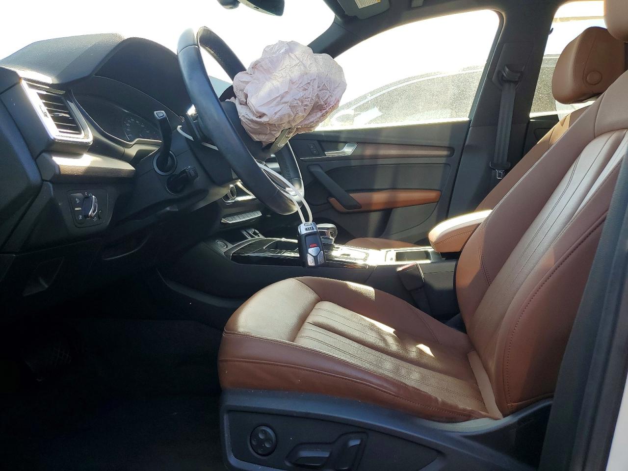 2021 Audi Q5 Premium White vin: WA1AAAFY5M2030961