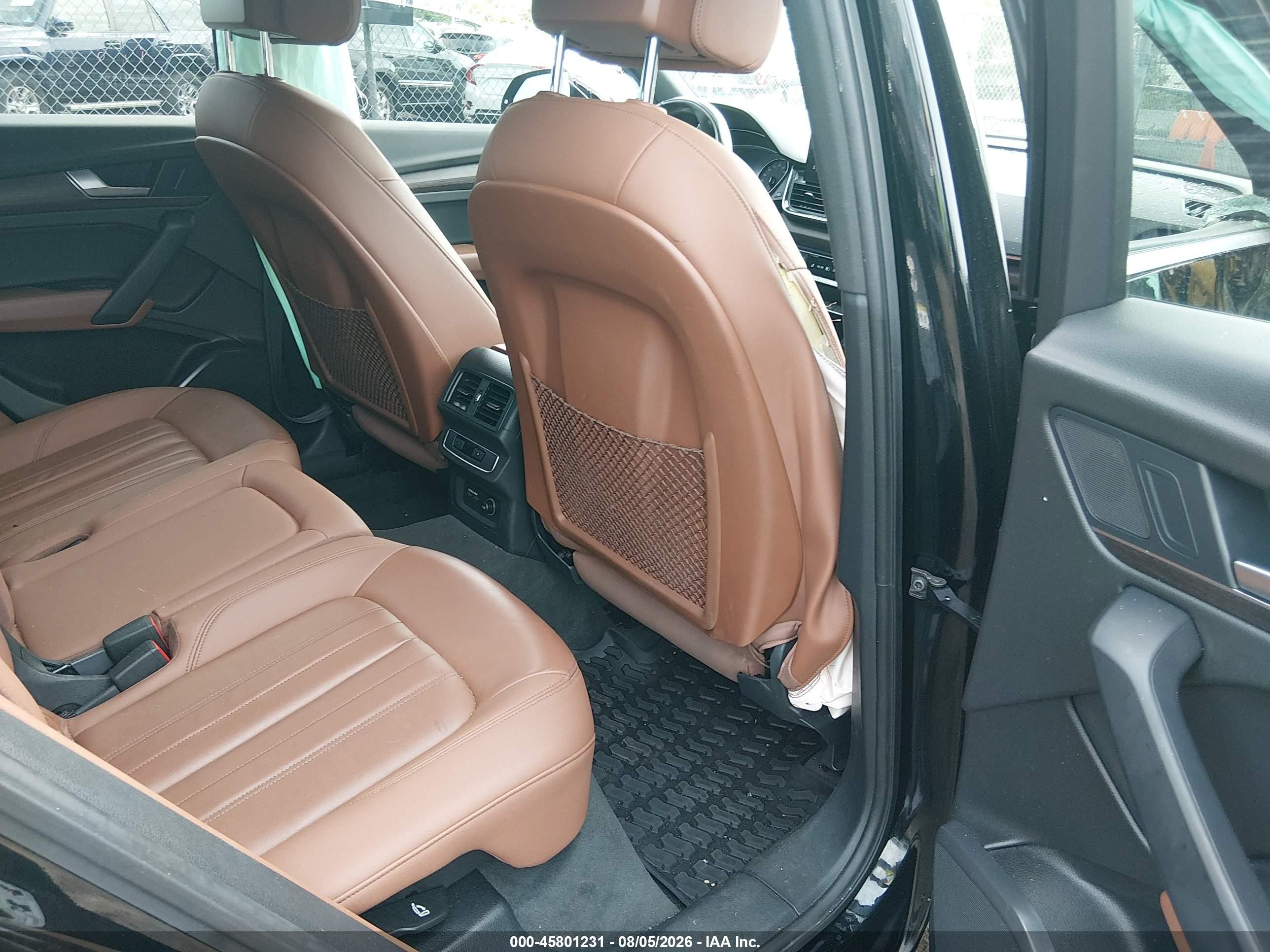 2021 Audi Q5 Premium 45 Tfsi Quattro S Tronic Черный vin: WA1AAAFY9M2091956