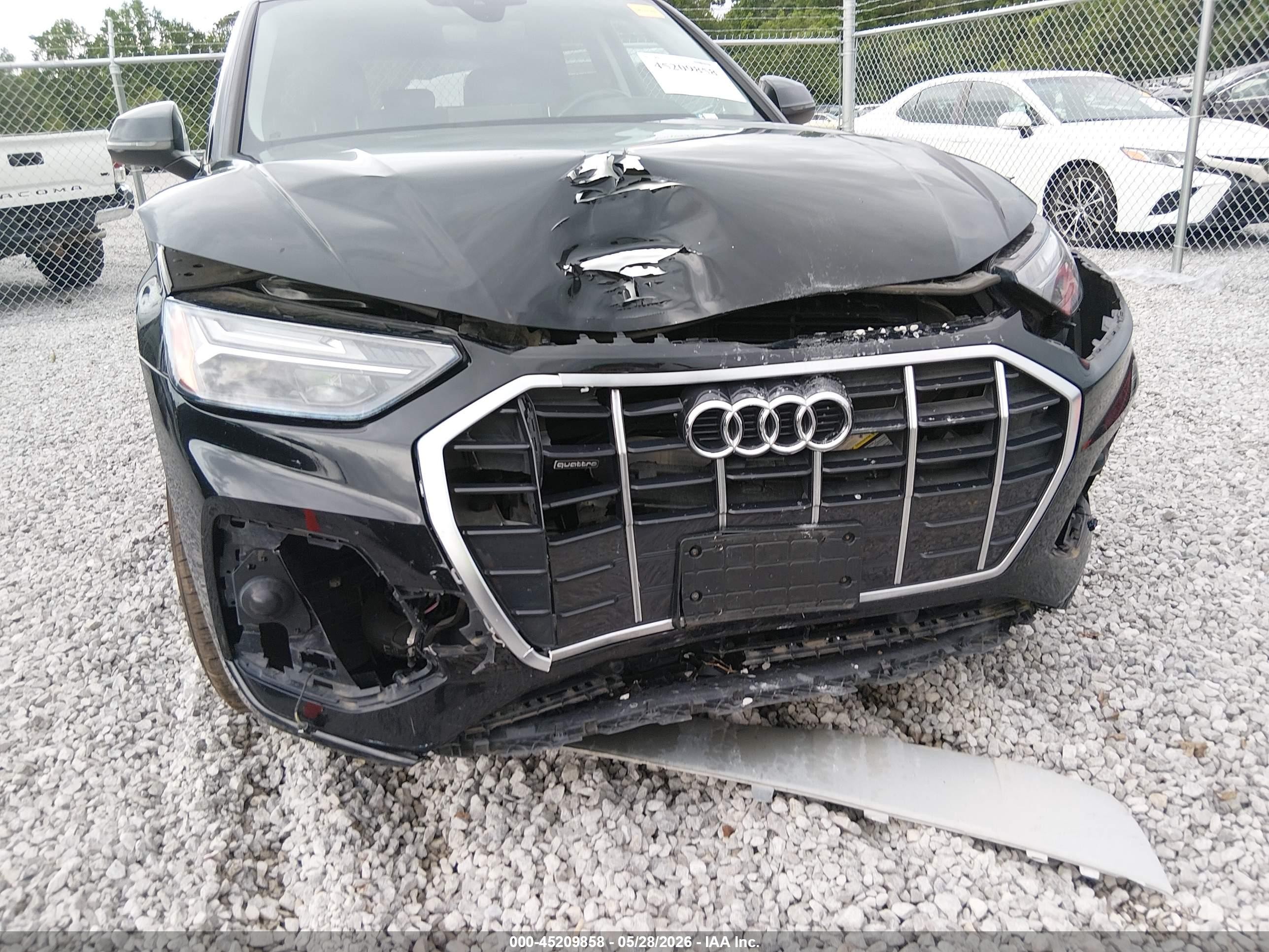 2021 Audi Q5 Premium 45 Tfsi Quattro S Tronic Black vin: WA1AAAFYXM2009023