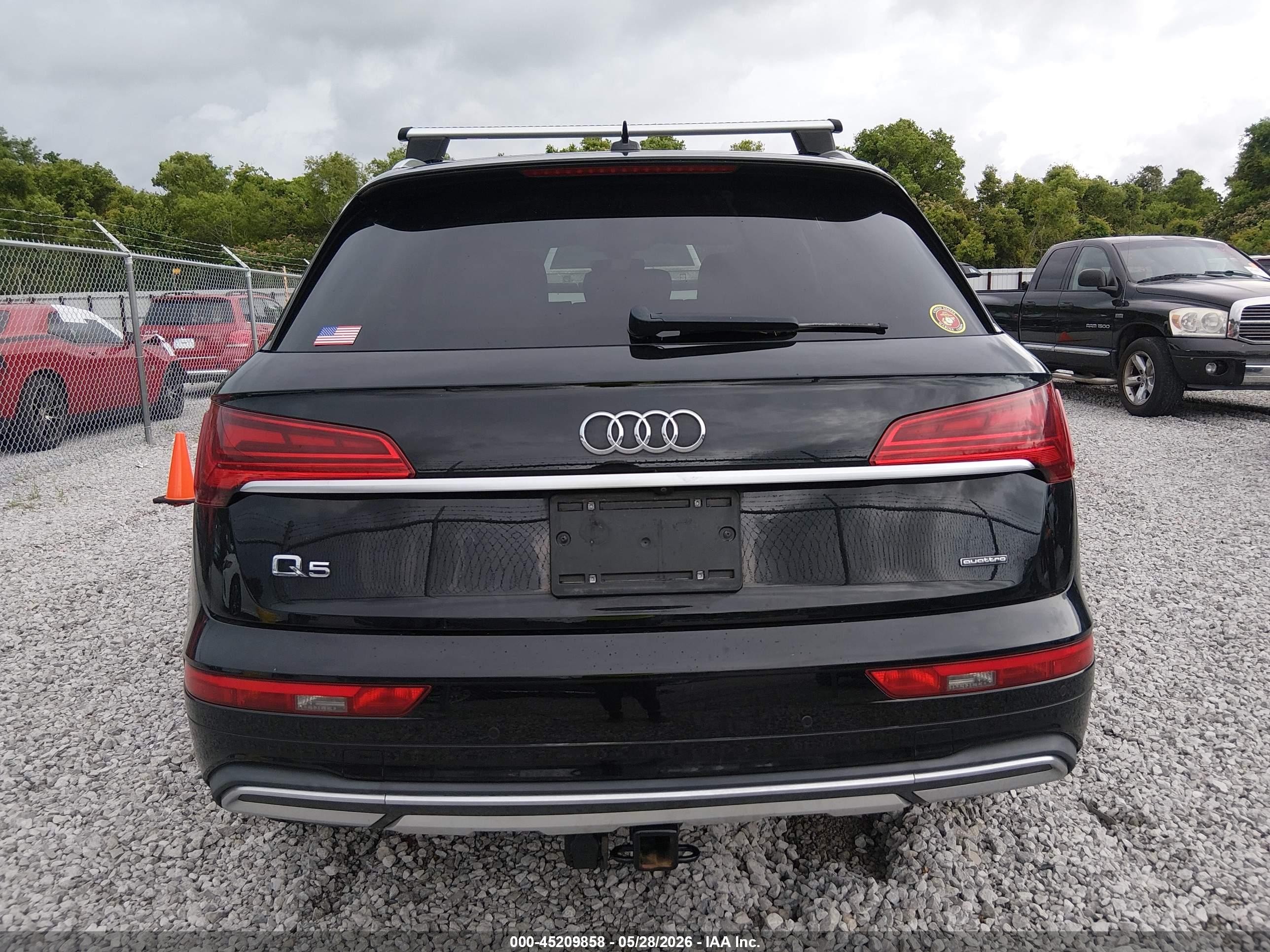 2021 Audi Q5 Premium 45 Tfsi Quattro S Tronic Black vin: WA1AAAFYXM2009023