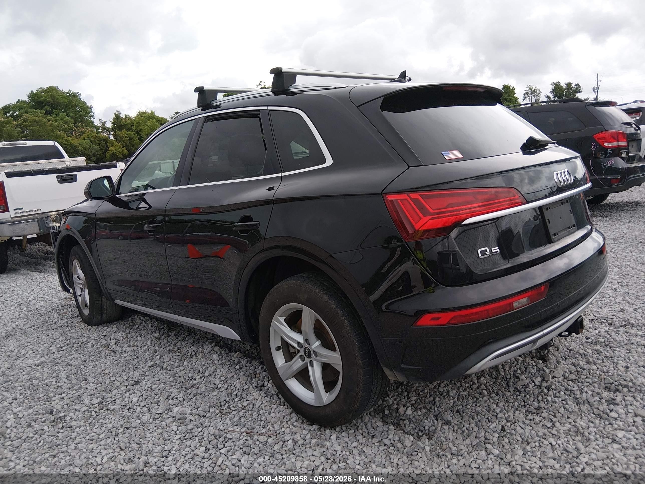 2021 Audi Q5 Premium 45 Tfsi Quattro S Tronic Black vin: WA1AAAFYXM2009023