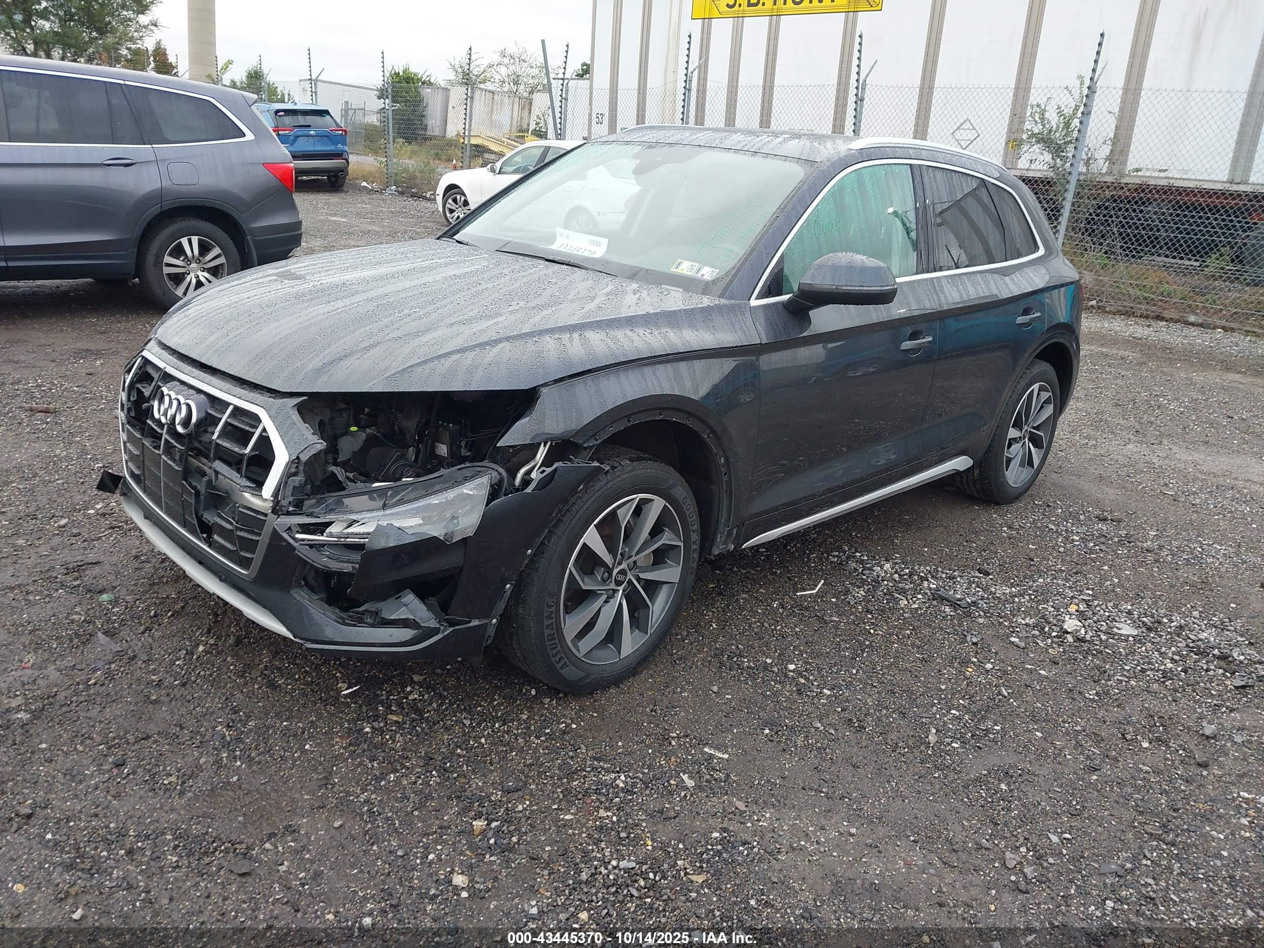 2021 Audi Q5 Premium 45 Tfsi Quattro S Tronic Gray vin: WA1AAAFYXM2024492