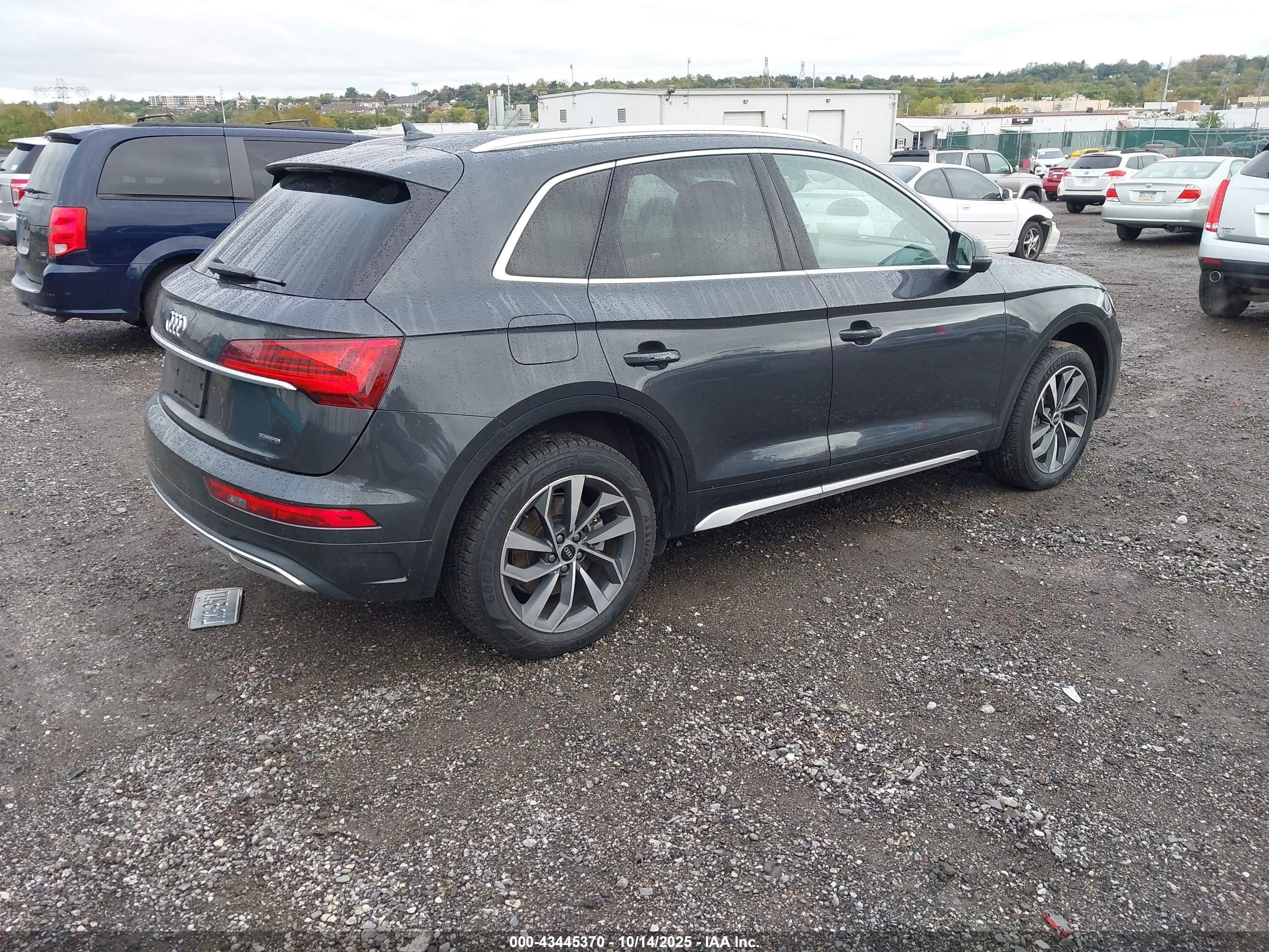 2021 Audi Q5 Premium 45 Tfsi Quattro S Tronic Gray vin: WA1AAAFYXM2024492