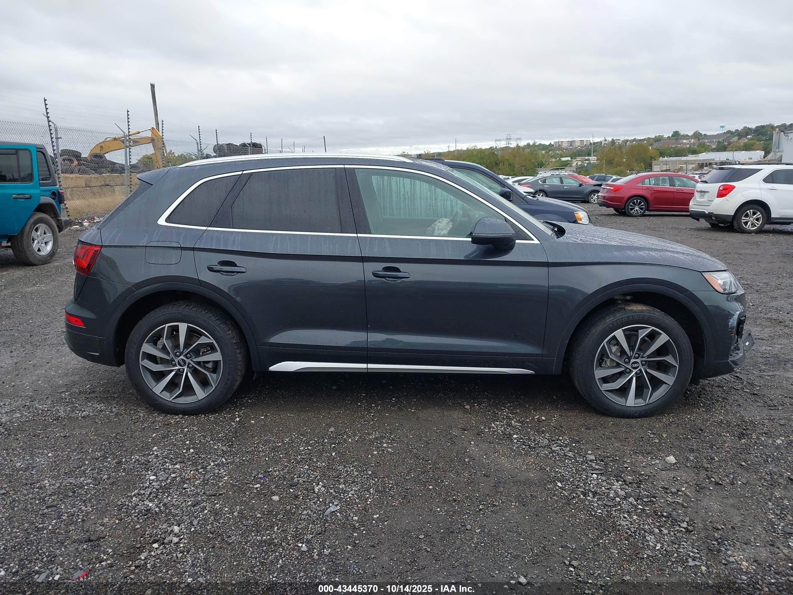 2021 Audi Q5 Premium 45 Tfsi Quattro S Tronic Gray vin: WA1AAAFYXM2024492