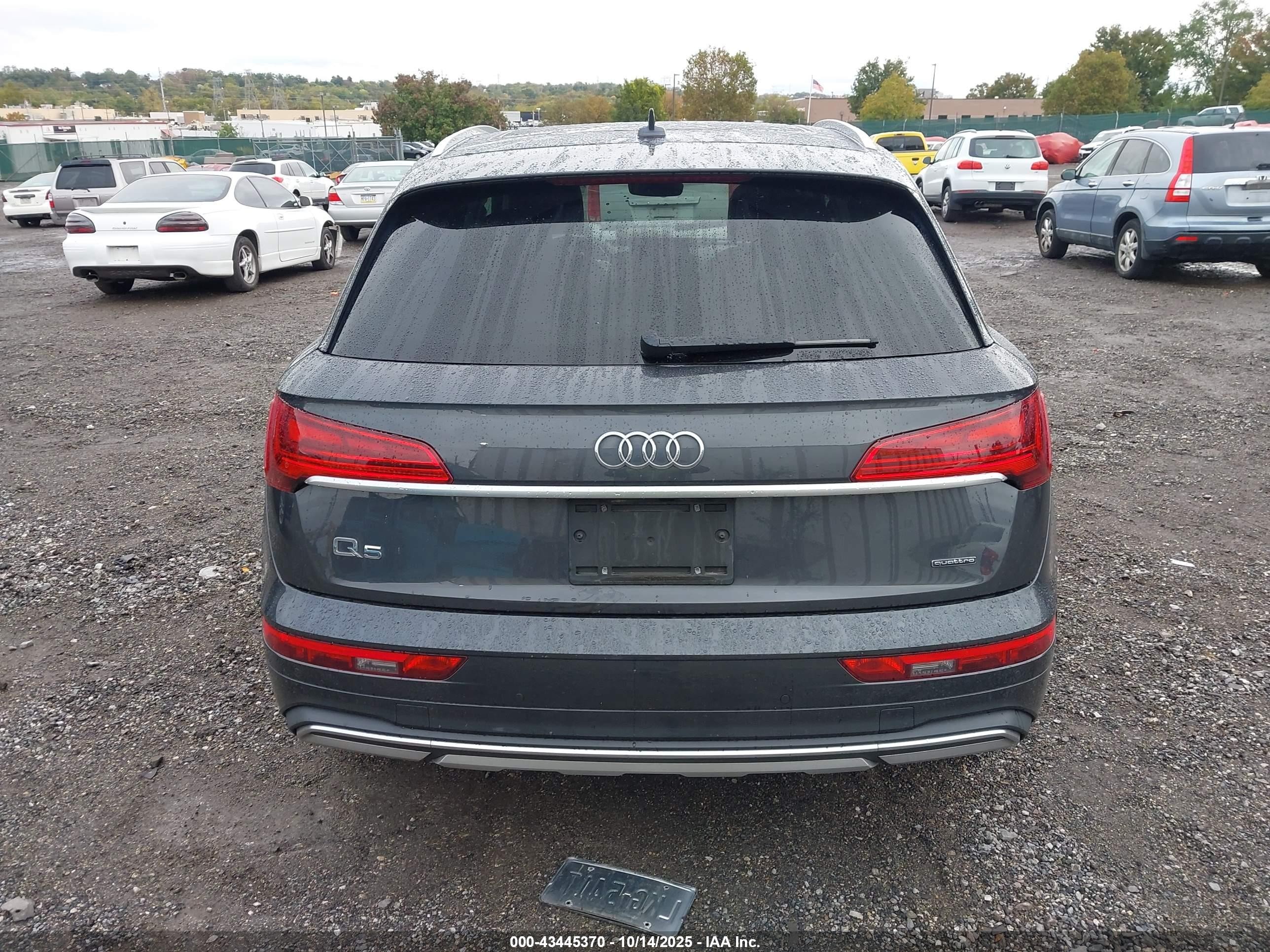2021 Audi Q5 Premium 45 Tfsi Quattro S Tronic Gray vin: WA1AAAFYXM2024492