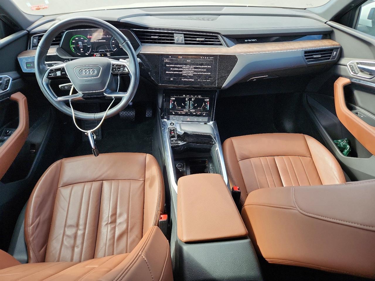2021 Audi E-tron Premium White vin: WA1AAAGE5MB032441