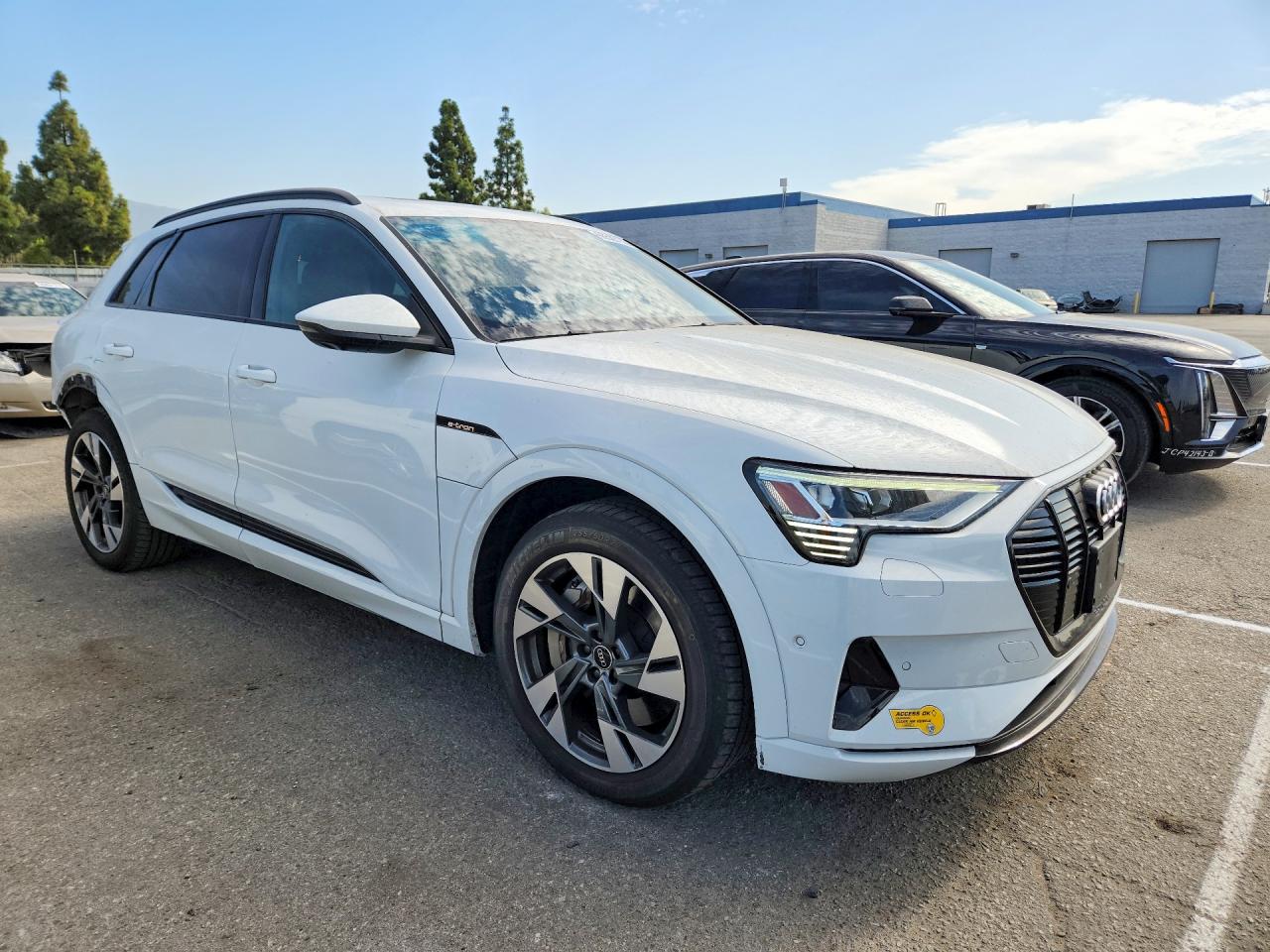 2021 Audi E-tron Premium White vin: WA1AAAGE5MB032441