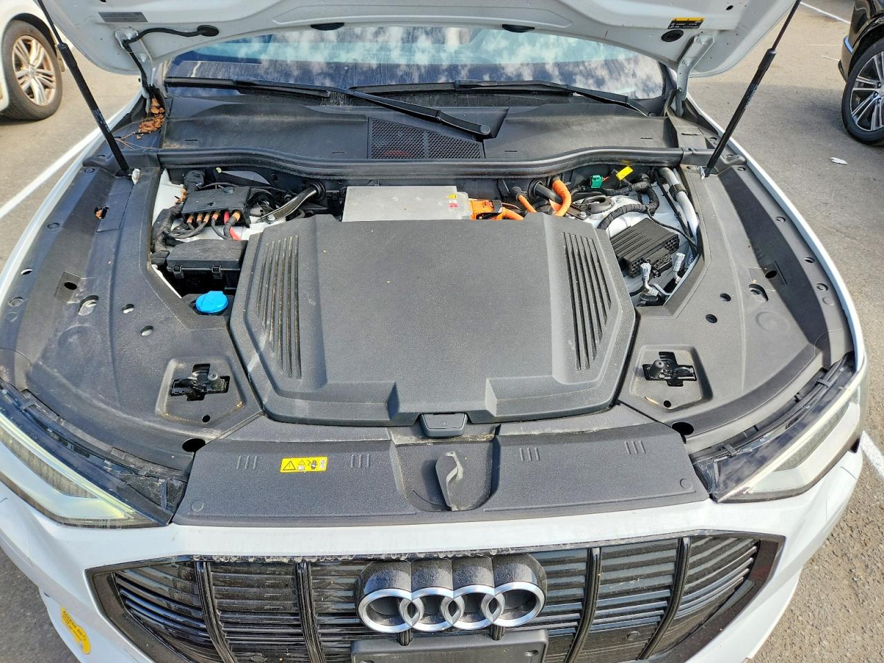 2021 Audi E-tron Premium White vin: WA1AAAGE5MB032441