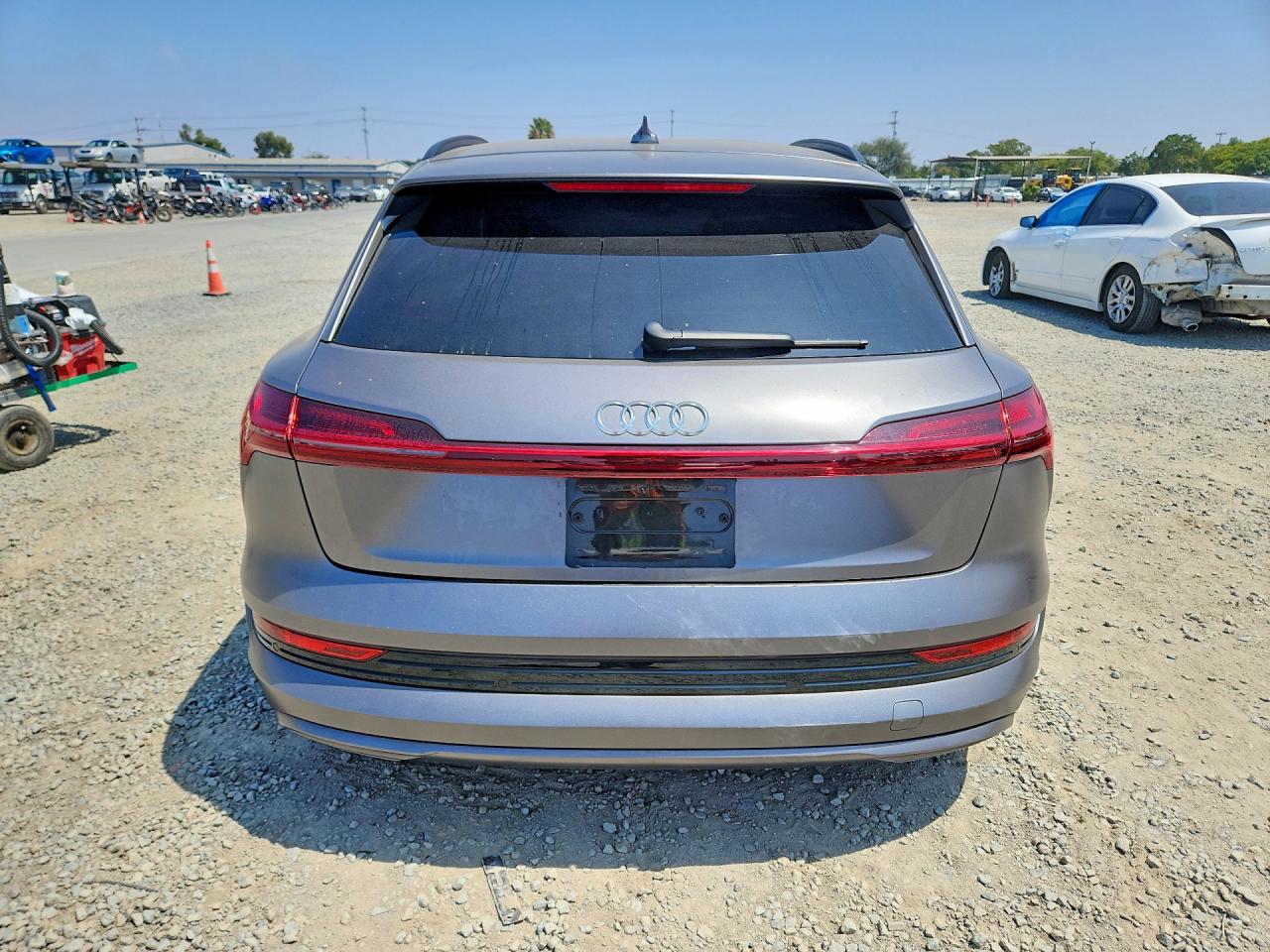 2021 Audi E-tron Premium Gray vin: WA1AAAGE6MB024641
