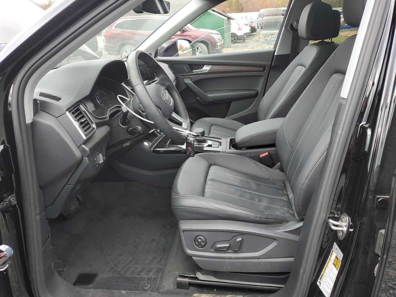 2024 Audi Q5 Premium 40 Black vin: WA1ABAFY3R2088765