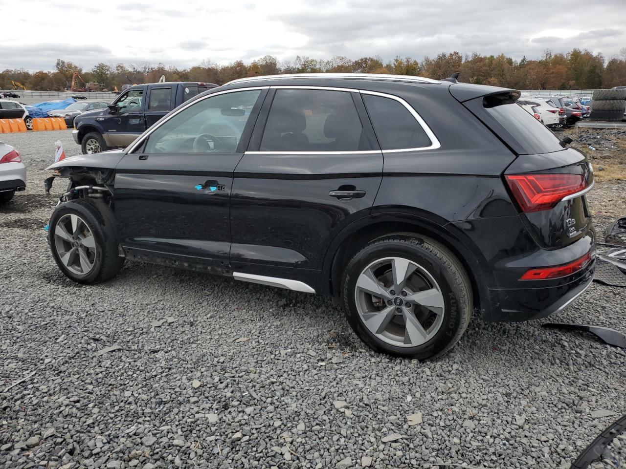2024 Audi Q5 Premium 40 Black vin: WA1ABAFY3R2088765