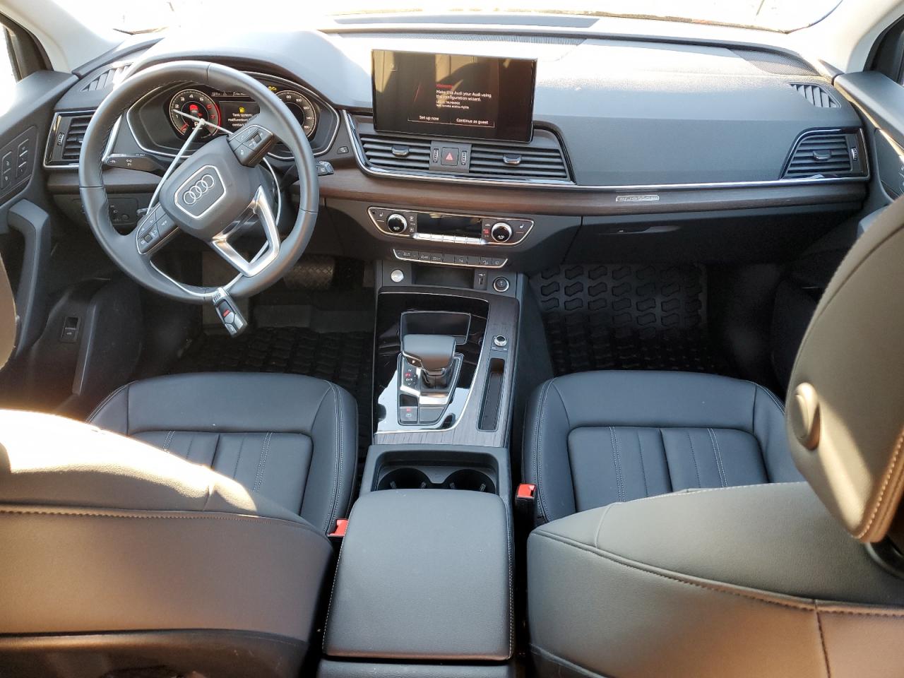 2025 Audi Q5 Premium 40 Silver vin: WA1ABAFY4S2026345