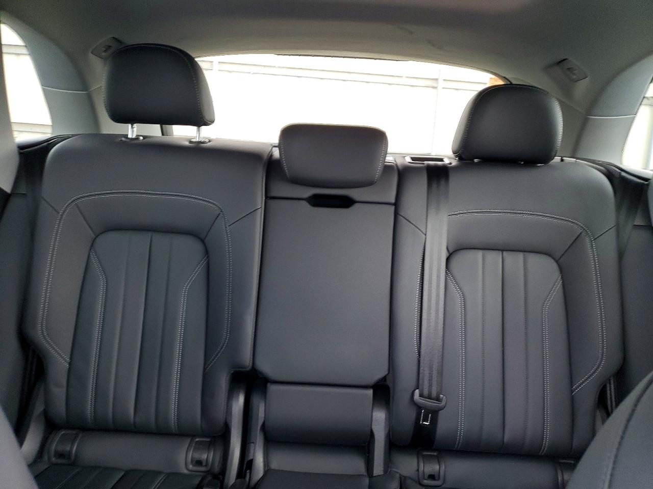 2023 Audi Q5 Premium 40 Черный vin: WA1ABAFY7P2117908