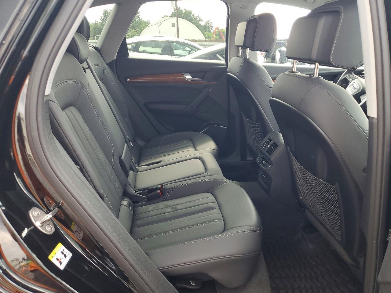 2023 Audi Q5 Premium 40 Черный vin: WA1ABAFY7P2117908