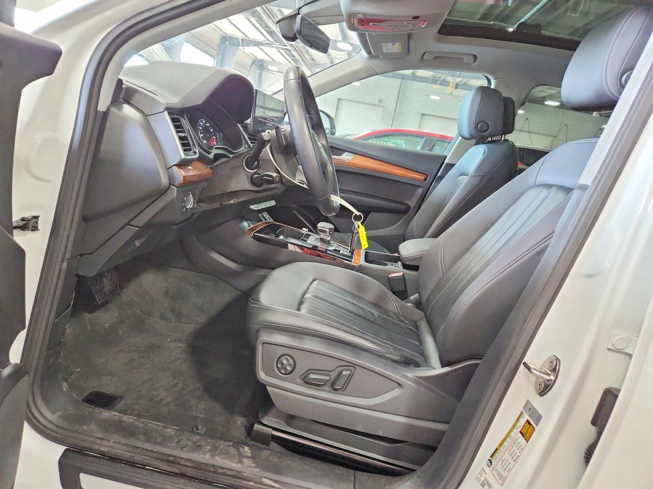 2023 Audi Q5 Premium 40 White vin: WA1ABAFY9P2013842