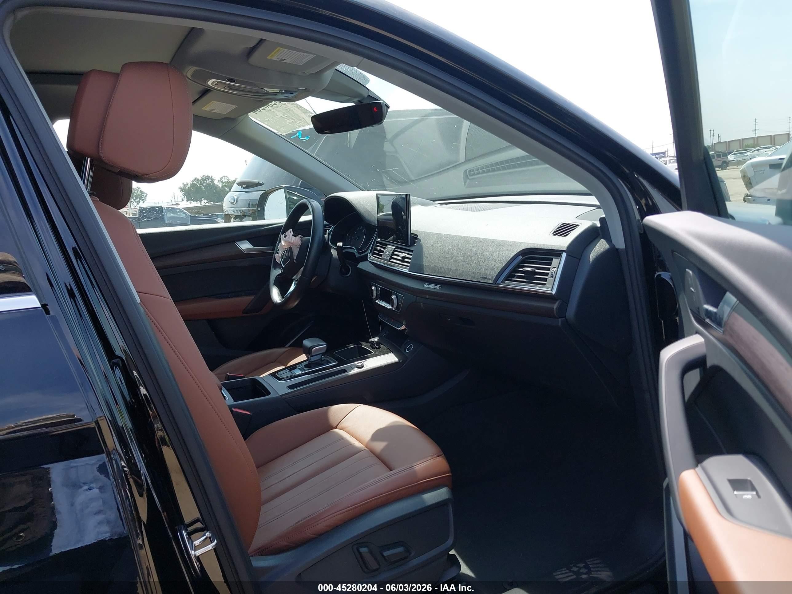 2022 Audi Q5 Premium 40 Tfsi Quattro S Tronic Brown vin: WA1ABAFYXN2110061
