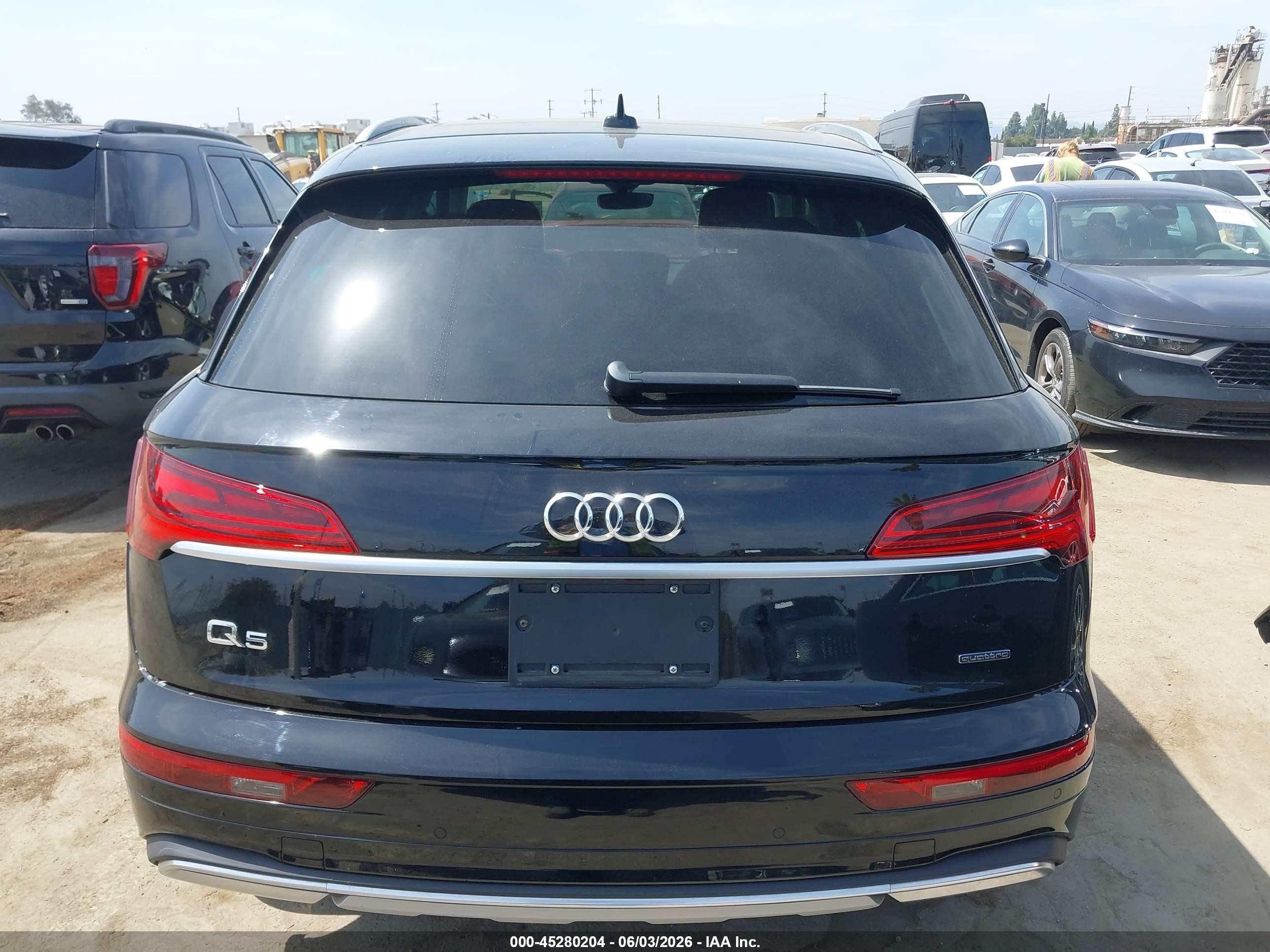 2022 Audi Q5 Premium 40 Tfsi Quattro S Tronic Brown vin: WA1ABAFYXN2110061