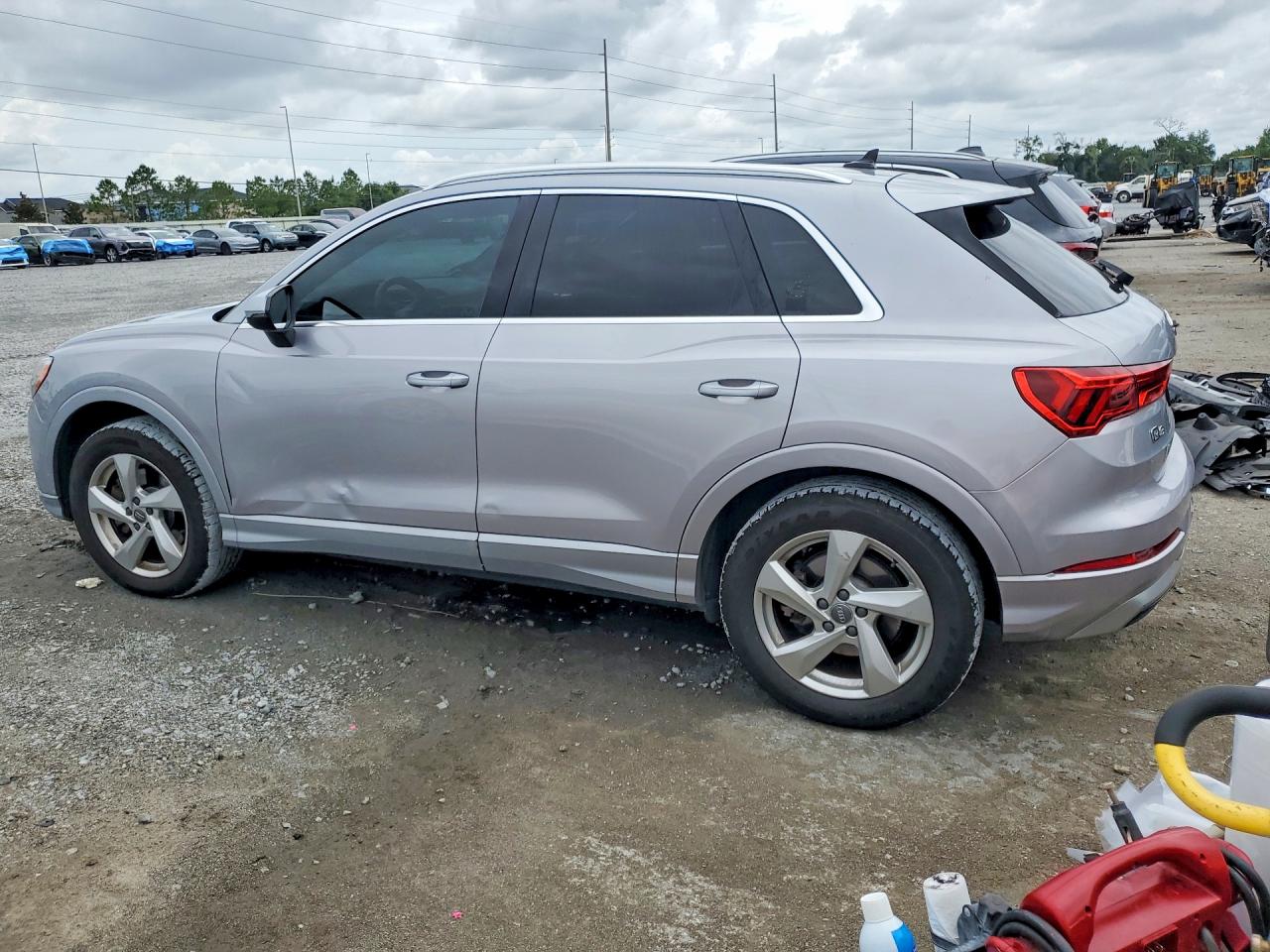 2019 Audi Q3 Premium Gray vin: WA1AECF31K1078383
