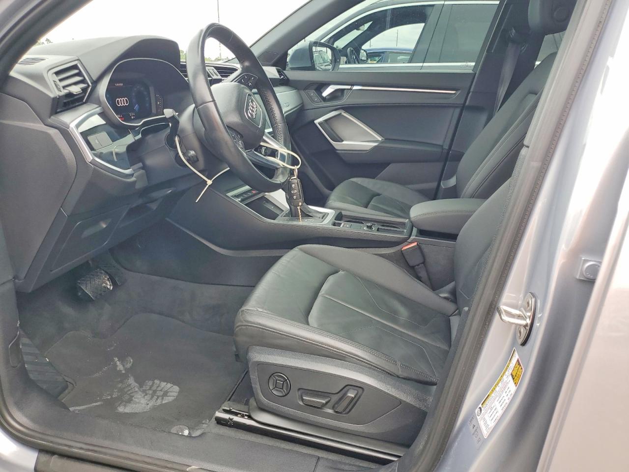 2019 Audi Q3 Premium Gray vin: WA1AECF31K1078383