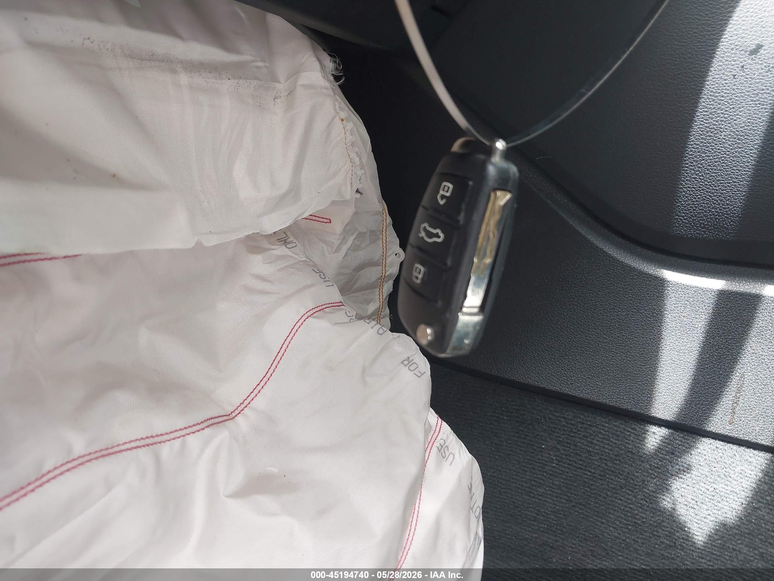 2020 Audi Q3 Premium 45 Tfsi Quattro Tiptronic Silver vin: WA1AECF31L1102621