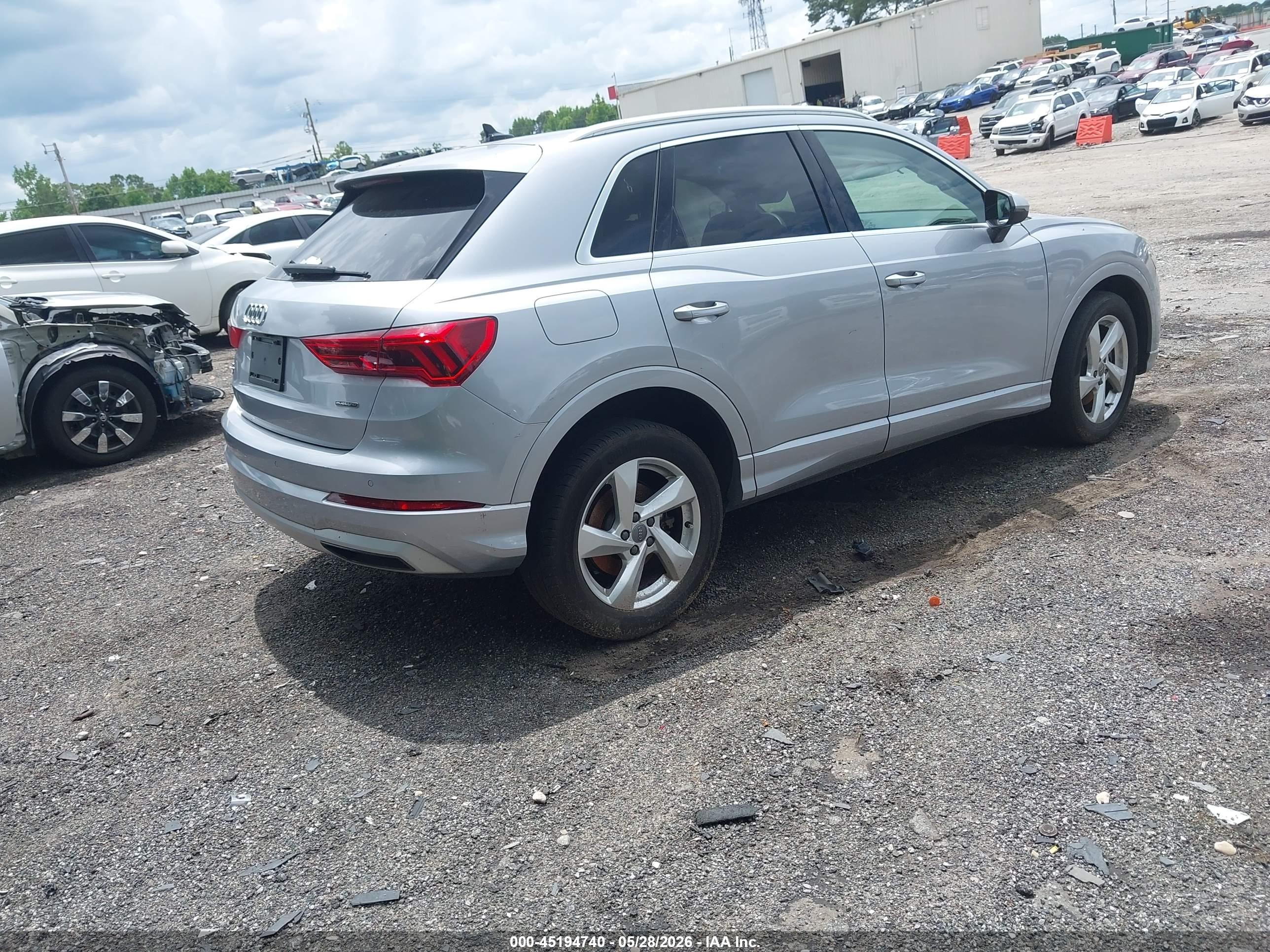 2020 Audi Q3 Premium 45 Tfsi Quattro Tiptronic Silver vin: WA1AECF31L1102621