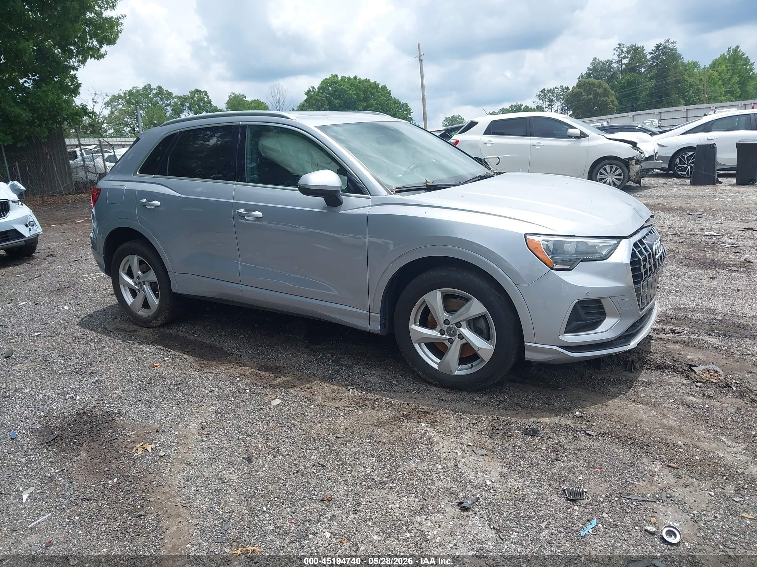 2020 Audi Q3 Premium 45 Tfsi Quattro Tiptronic Silver vin: WA1AECF31L1102621