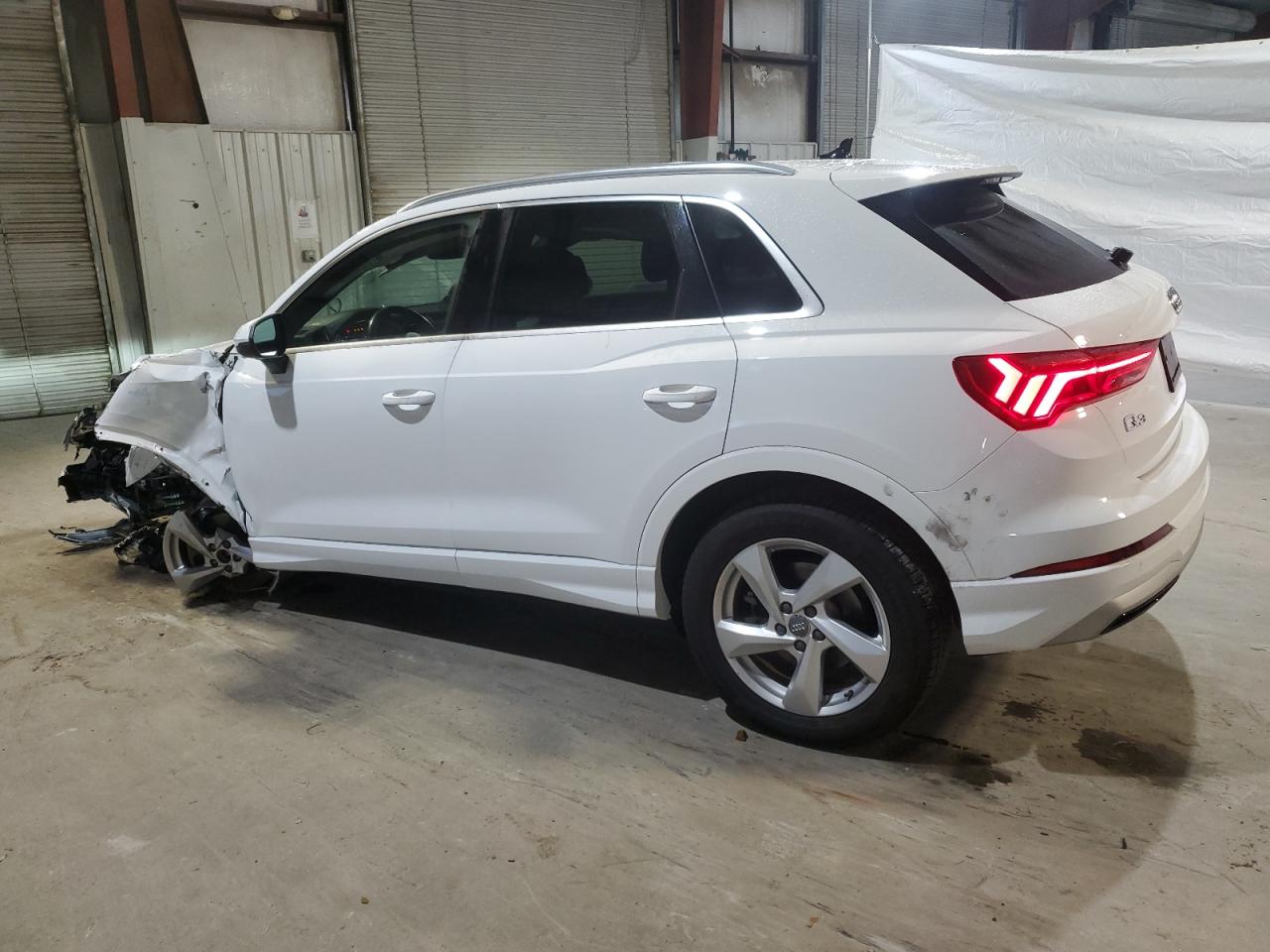 2020 Audi Q3 Premium White vin: WA1AECF32L1036595
