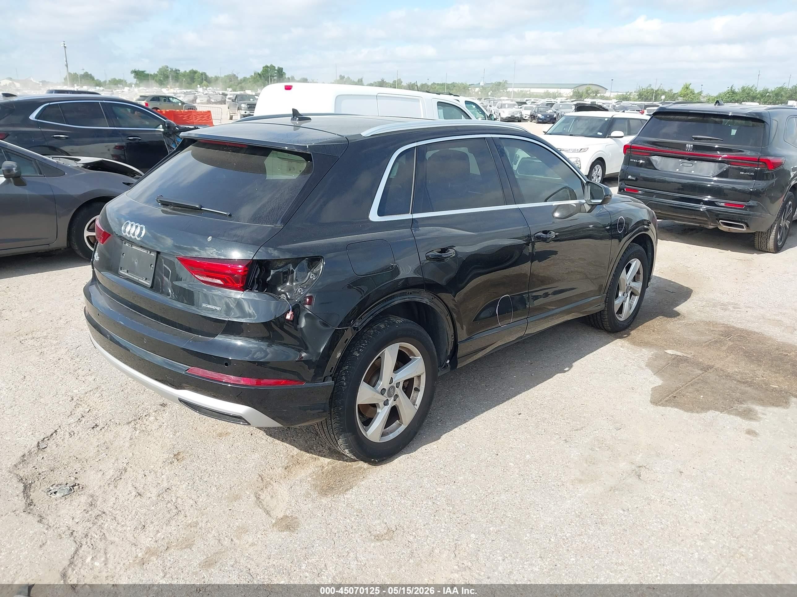 2020 Audi Q3 Premium 45 Tfsi Quattro Tiptronic Black vin: WA1AECF33L1108579