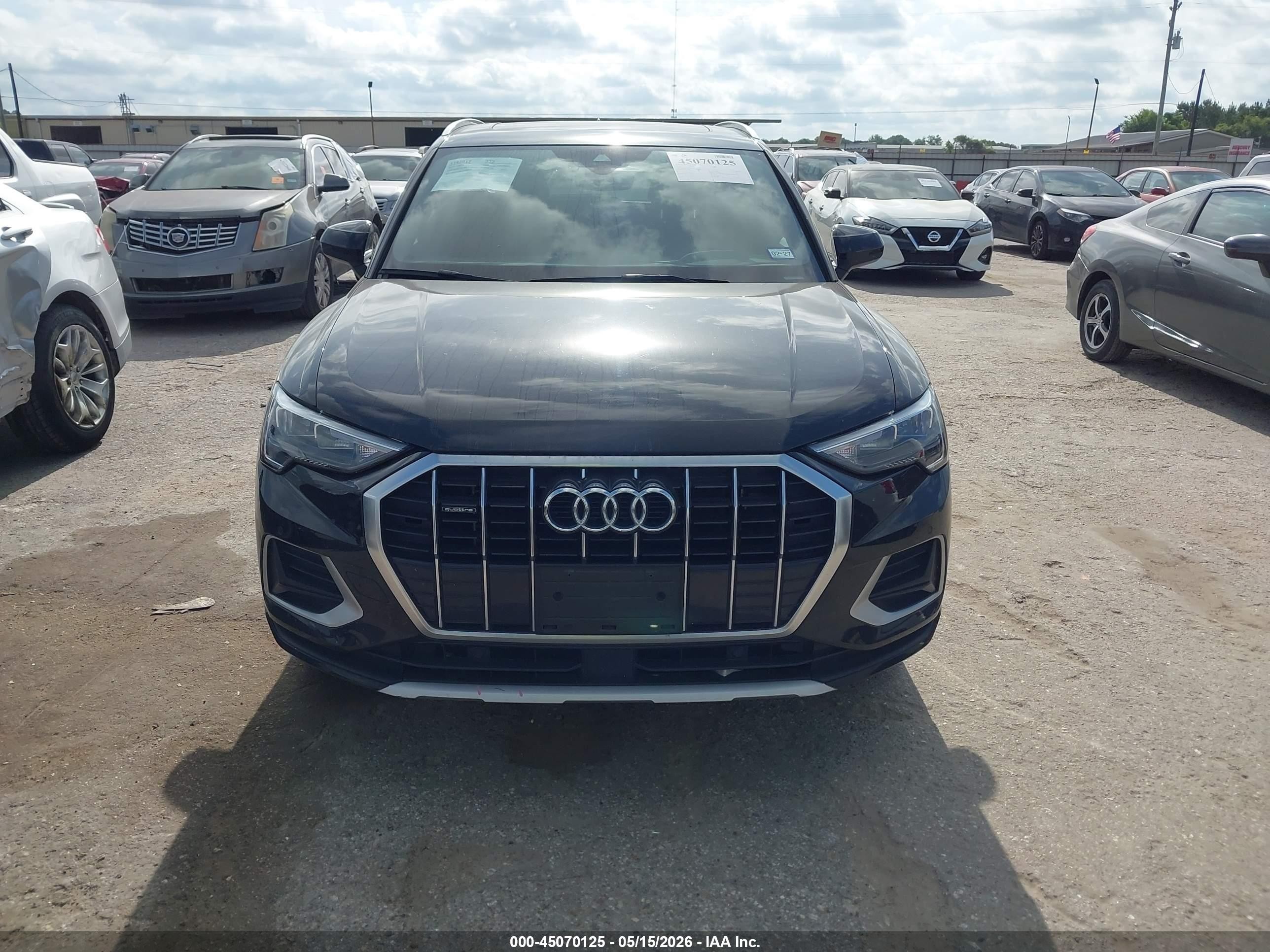 2020 Audi Q3 Premium 45 Tfsi Quattro Tiptronic Black vin: WA1AECF33L1108579