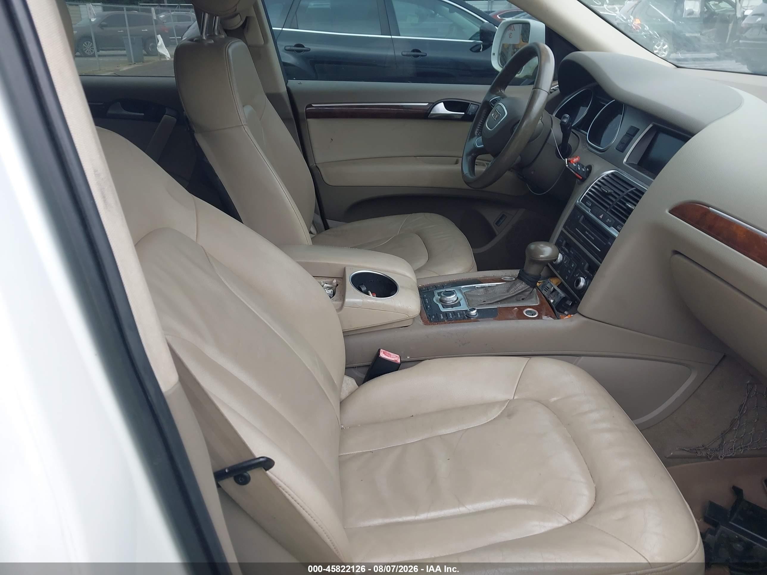 2012 Audi Q7 3.0t Premium White vin: WA1AGBFE8CD000317