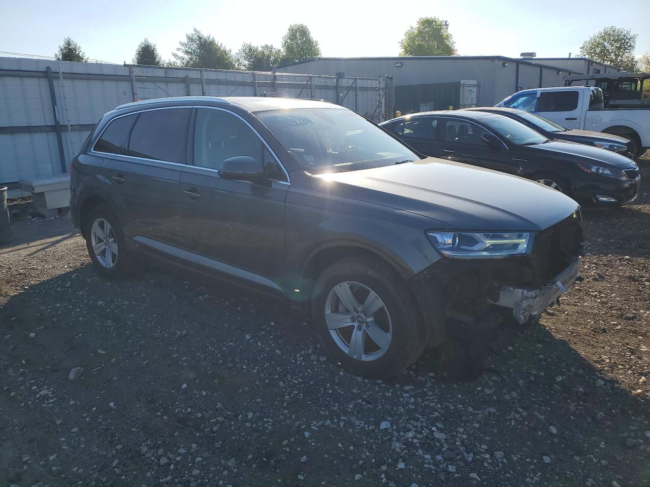 2018 Audi Q7 Premium Gray vin: WA1AHAF78JD034408