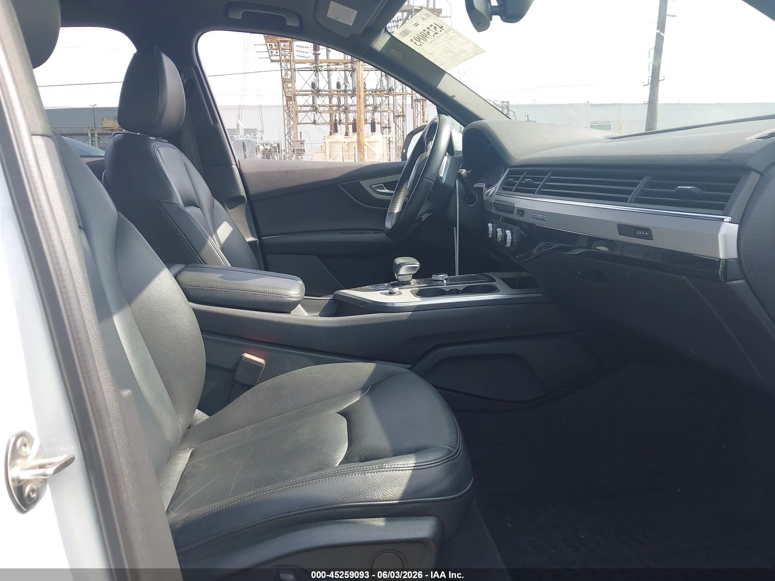 2019 Audi Q7 45 Premium/45 Se Premium Белый vin: WA1AHAF79KD029915