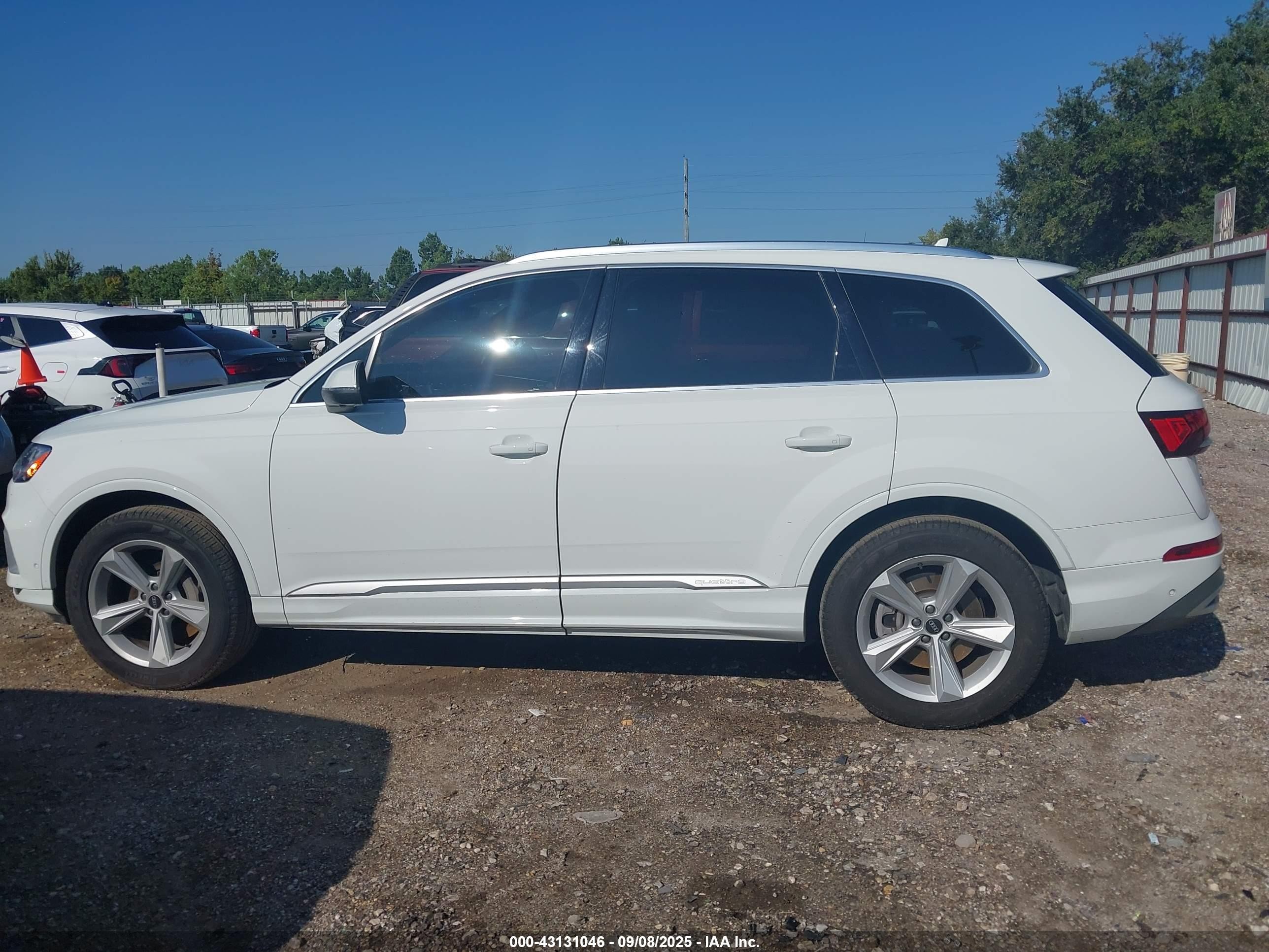 2021 Audi Q7 Premium 45 Tfsi Quattro Tiptronic Белый vin: WA1AJAF70MD016395
