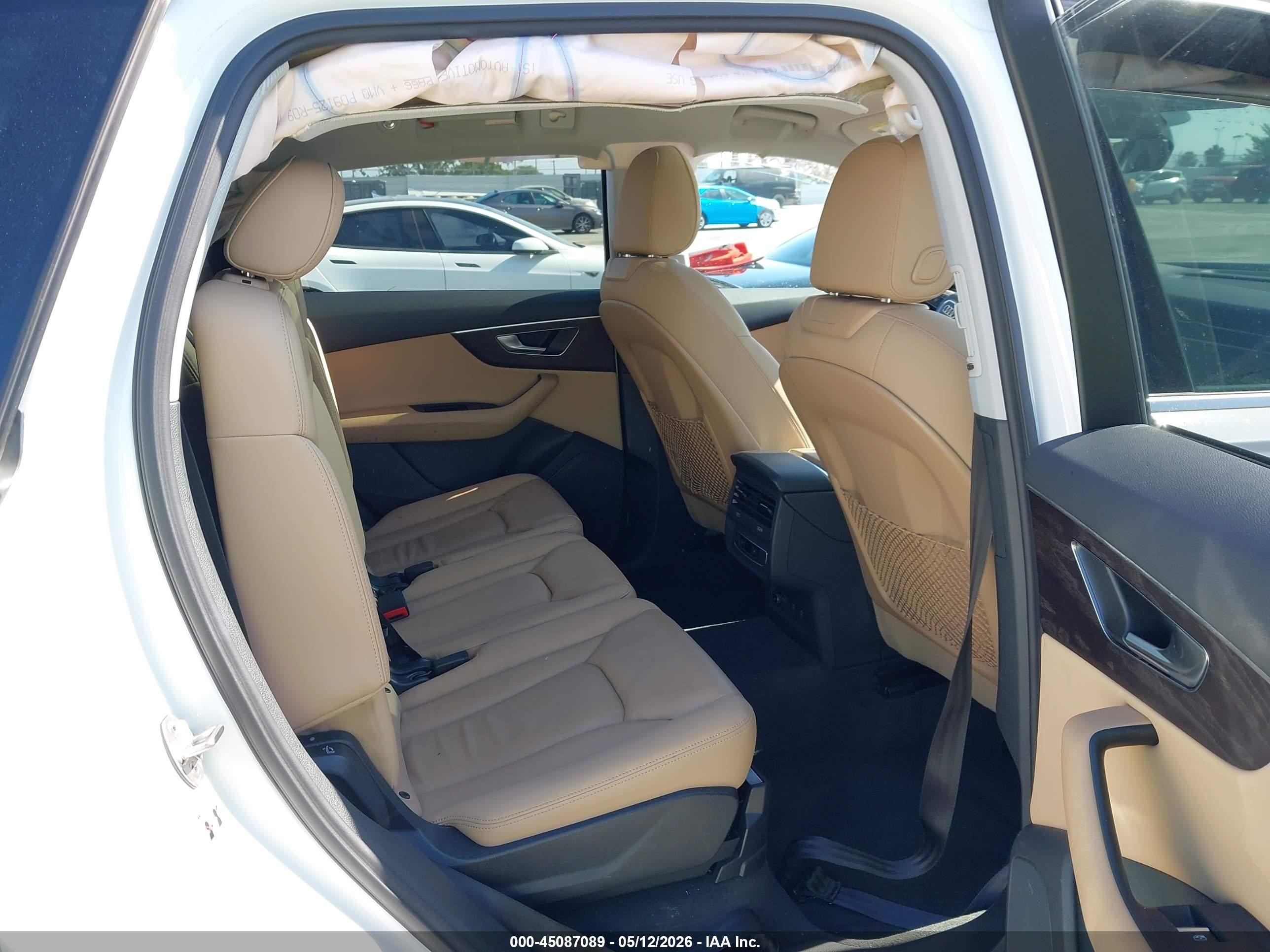 2021 Audi Q7 Premium 45 Tfsi Quattro Tiptronic White vin: WA1AJAF77MD017494