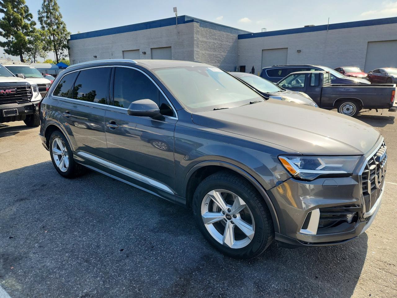 2022 Audi Q7 Premium Charcoal vin: WA1AJBF72ND020004