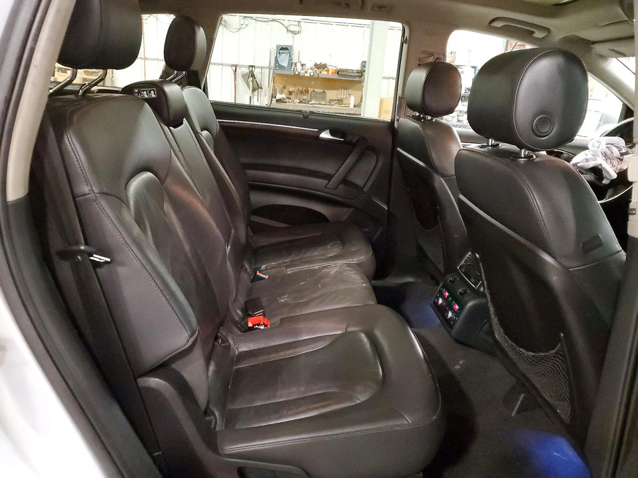 2009 Audi Q7 Tdi Silver vin: WA1AM74LX9D037000