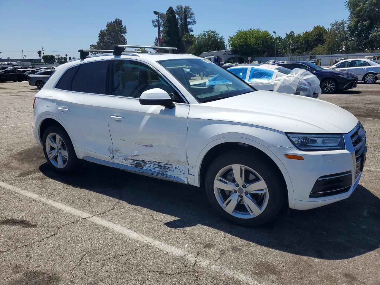2019 Audi Q5 Premium White vin: WA1ANAFY0K2116874