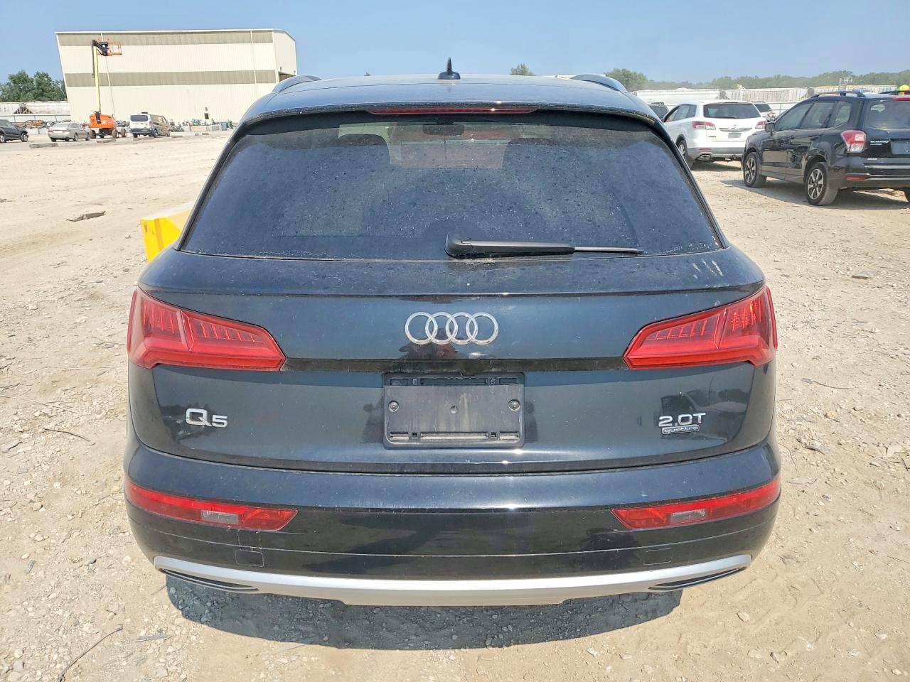 2018 Audi Q5 Premium Black vin: WA1ANAFY1J2228145