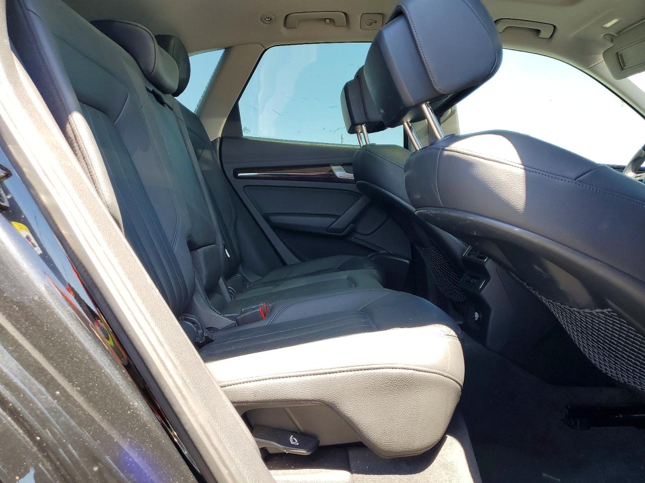 2019 Audi Q5 Premium Black vin: WA1ANAFY2K2023564