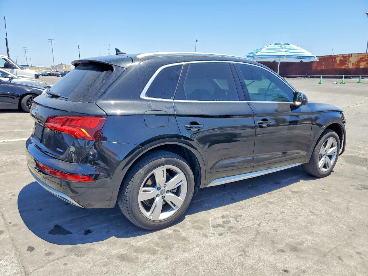 2019 Audi Q5 Premium Black vin: WA1ANAFY2K2023564