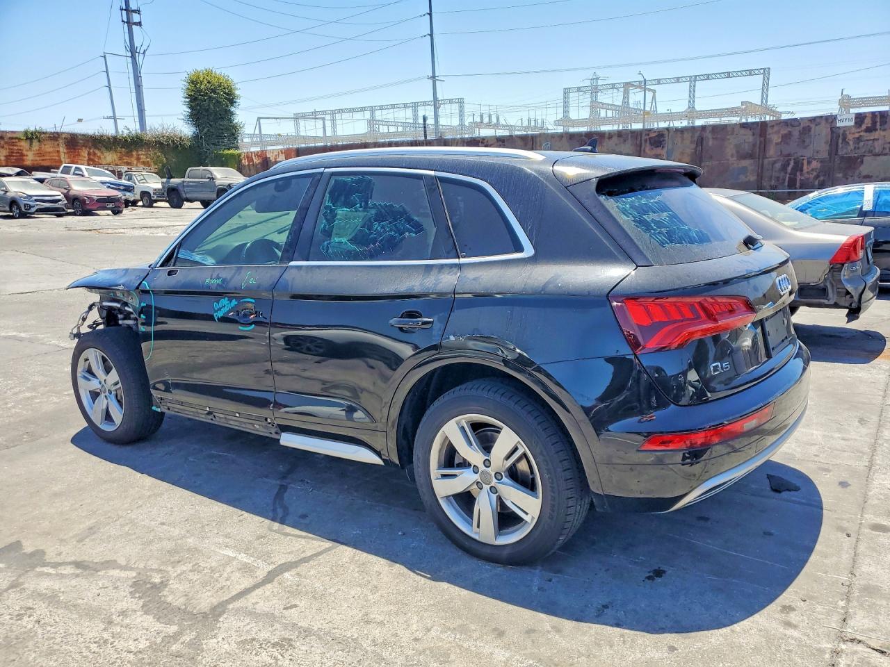 2019 Audi Q5 Premium Black vin: WA1ANAFY2K2023564