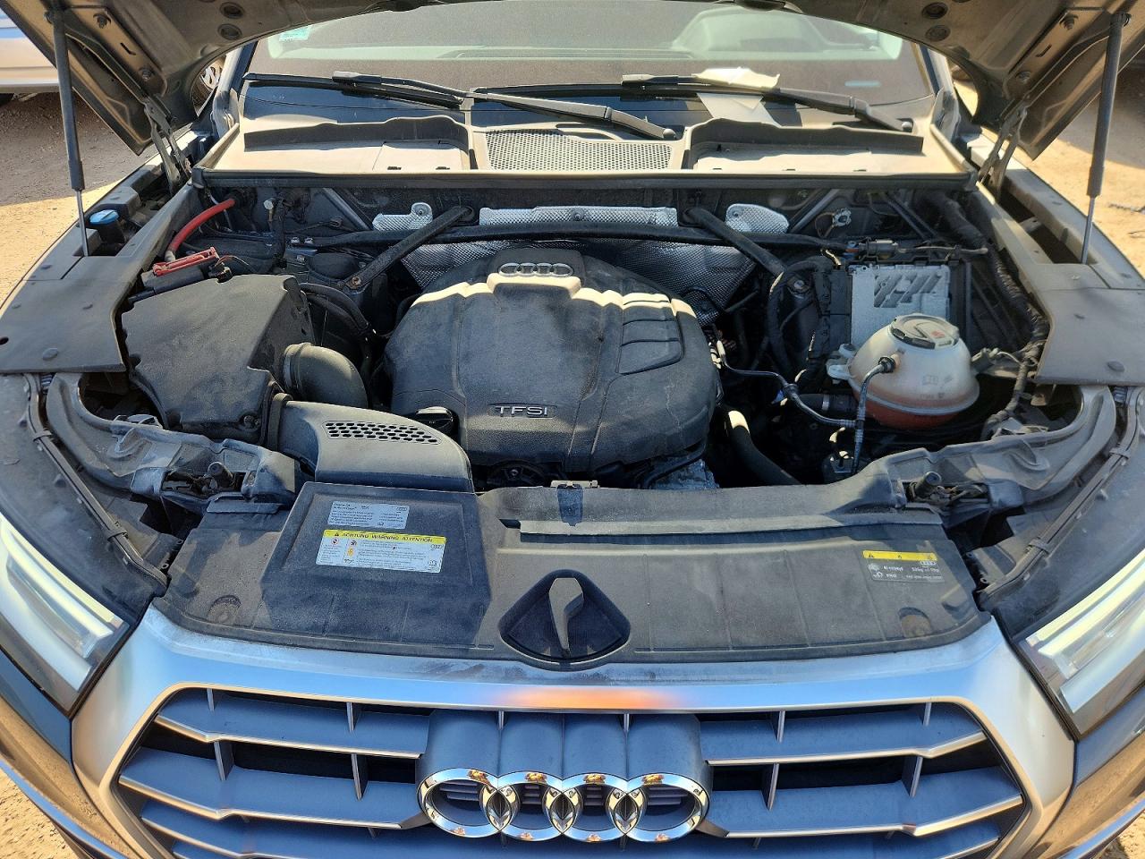2018 Audi Q5 Premium Gray vin: WA1ANAFY3J2013169