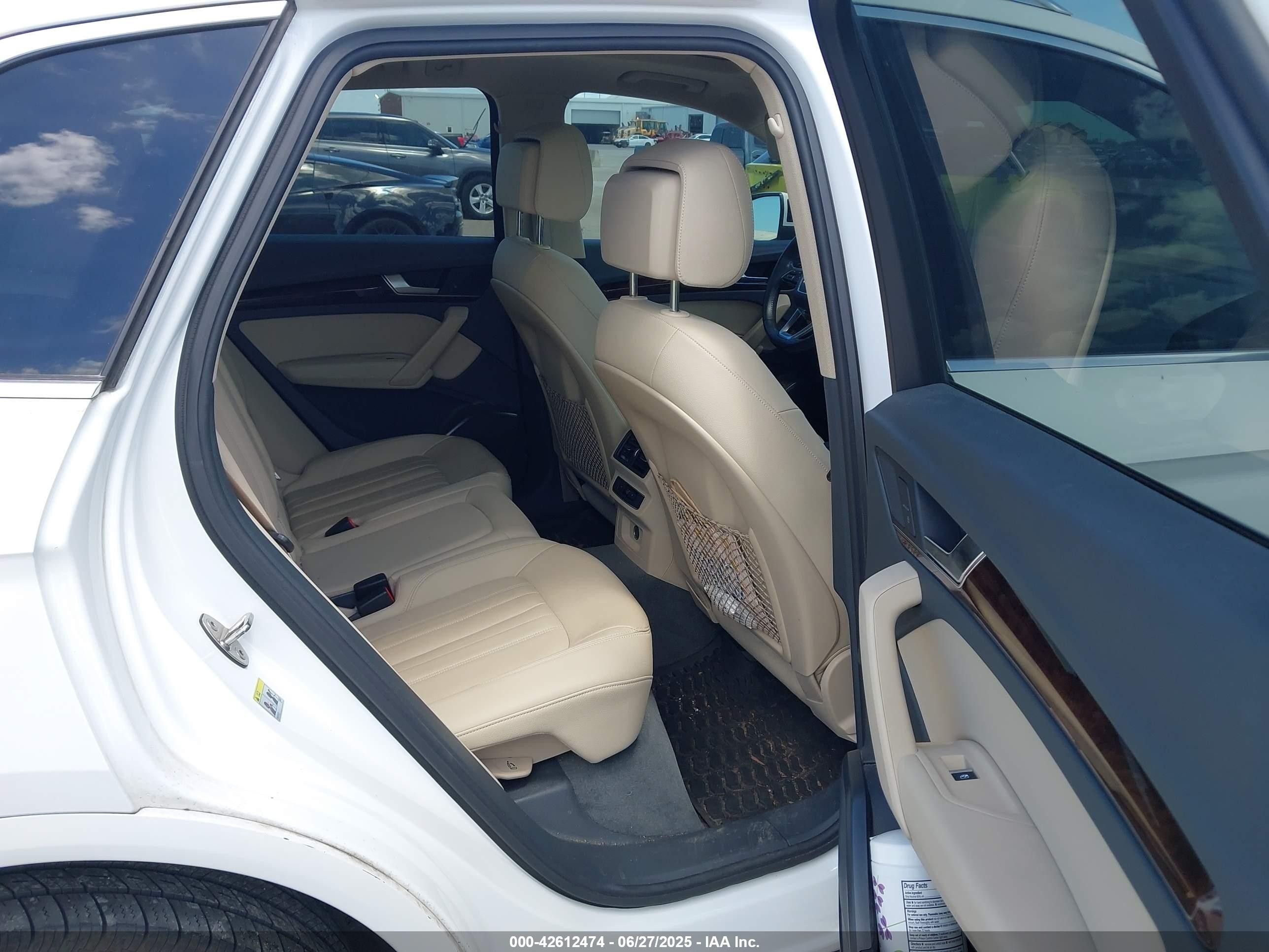 2020 Audi Q5 Premium 45 Tfsi Quattro S Tronic White vin: WA1ANAFY4L2064439