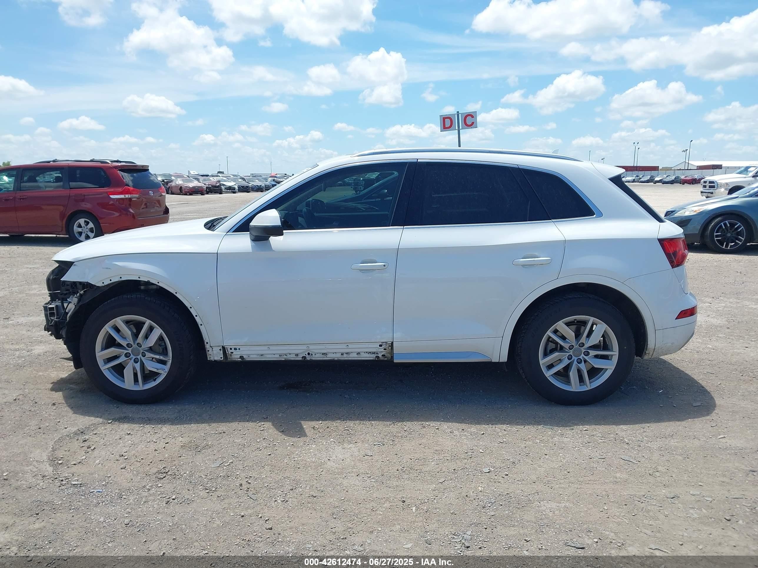 2020 Audi Q5 Premium 45 Tfsi Quattro S Tronic White vin: WA1ANAFY4L2064439