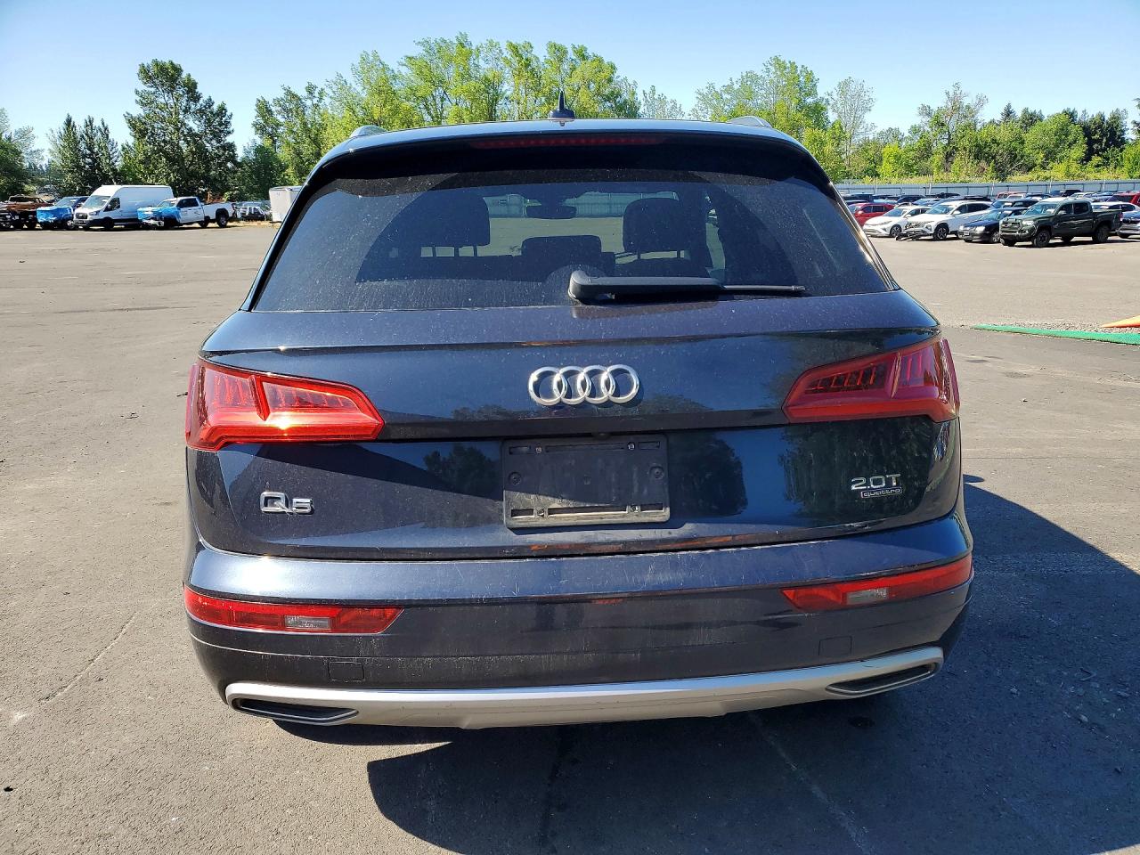2018 Audi Q5 Premium Blue vin: WA1ANAFY5J2021158