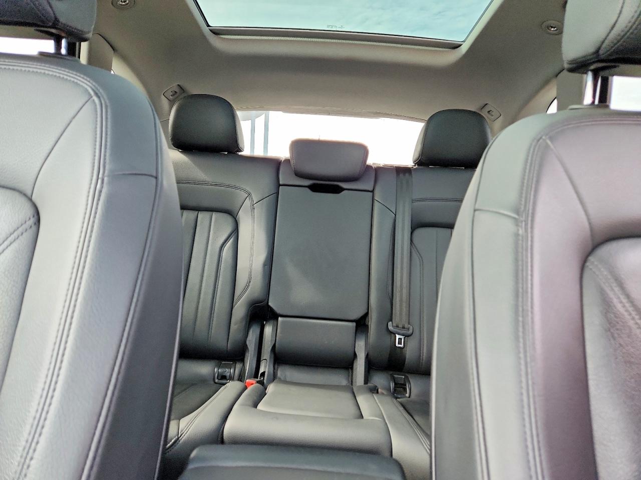 2020 Audi Q5 Premium Gray vin: WA1ANAFY5L2013855
