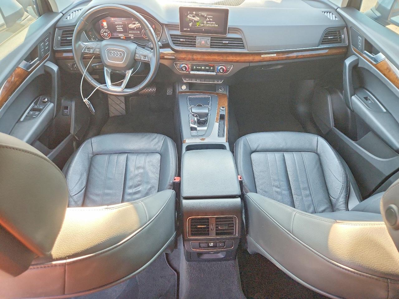 2018 Audi Q5 Premium White vin: WA1ANAFY9J2010115